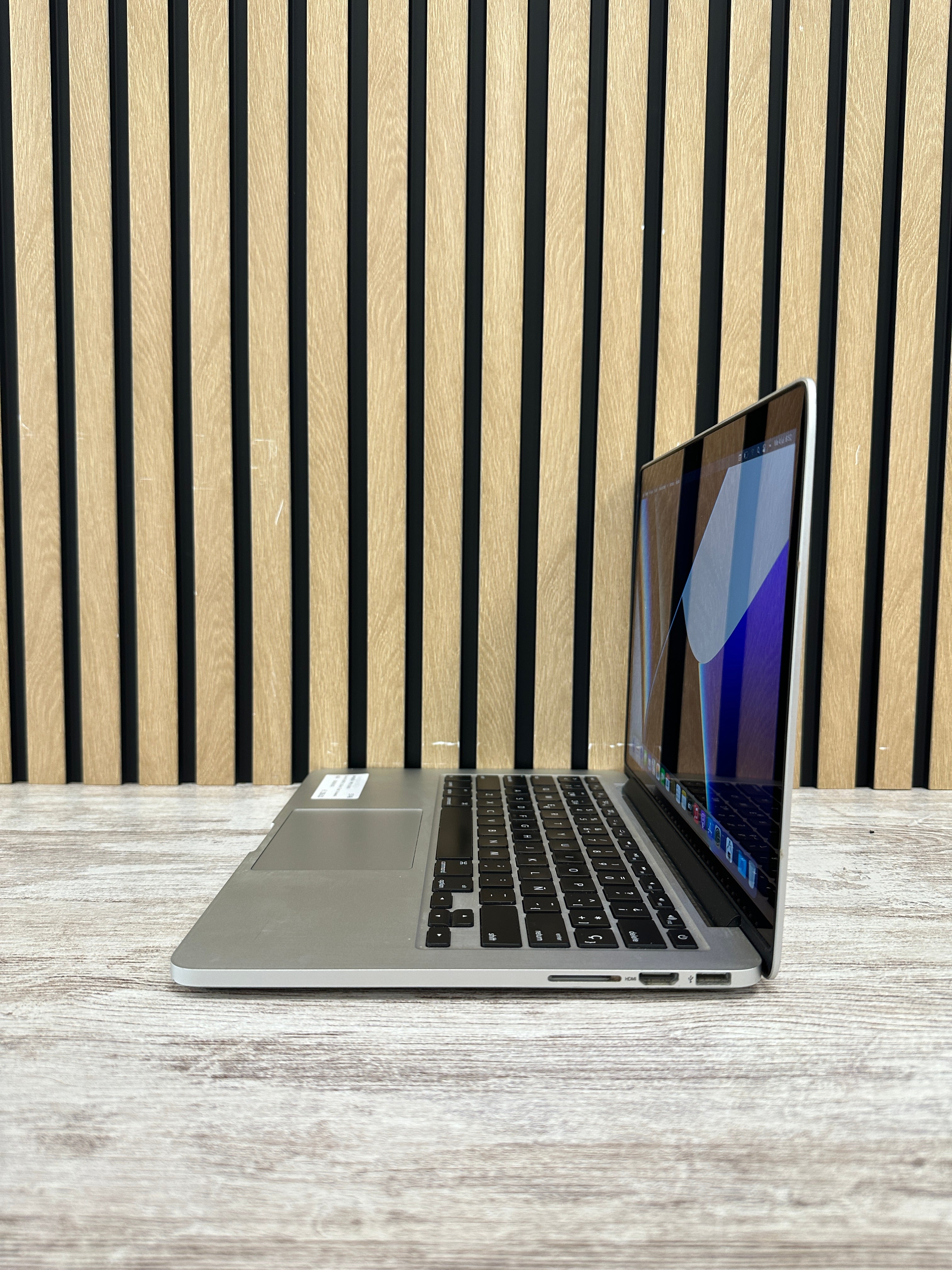 MacBook Pro 13" 2015 i5 8gb 500gb SSD