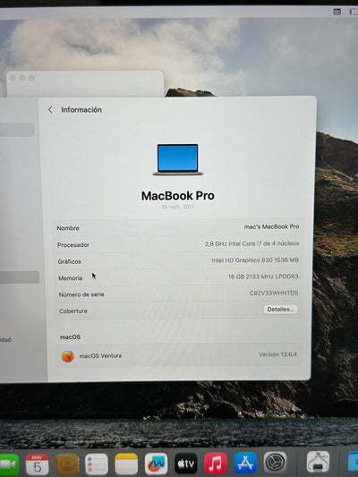 MacBook Pro 15" 2017 i7 16gb 256gb SSD