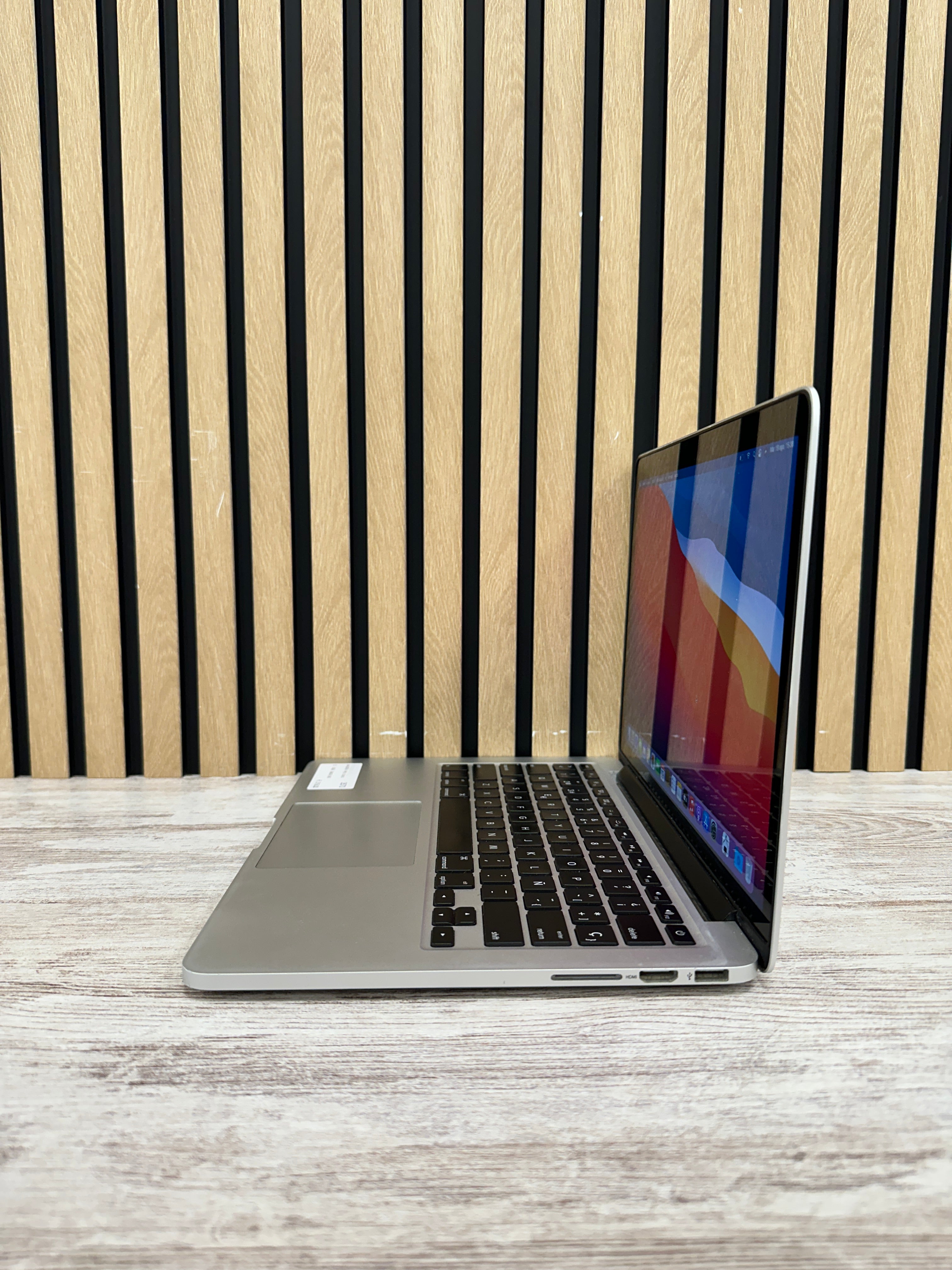 MacBook Pro 13" 2013 i5 8gb 256gb SSD
