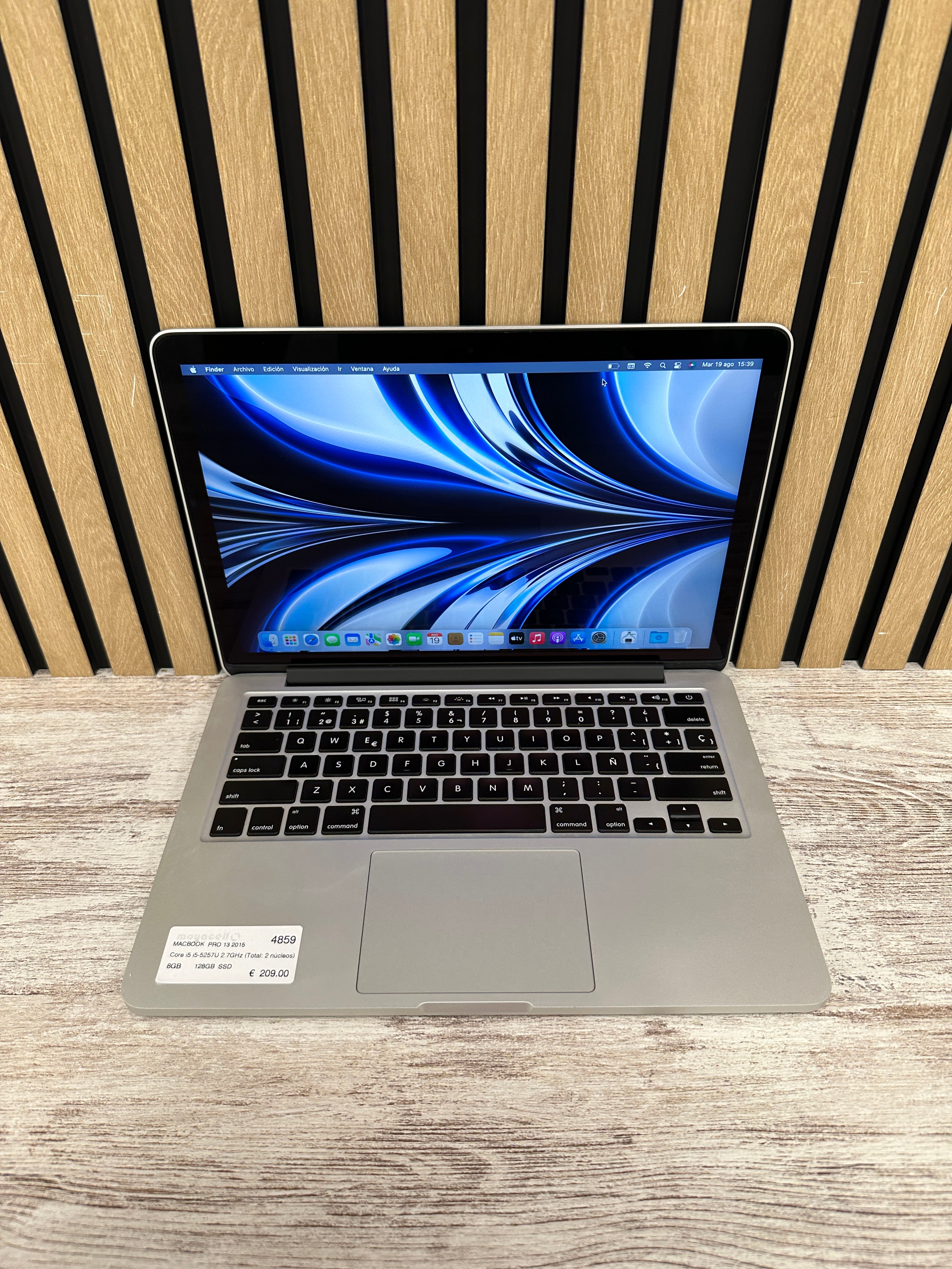 MacBook Pro 13" 2015 i5 8gb 128gb SSD