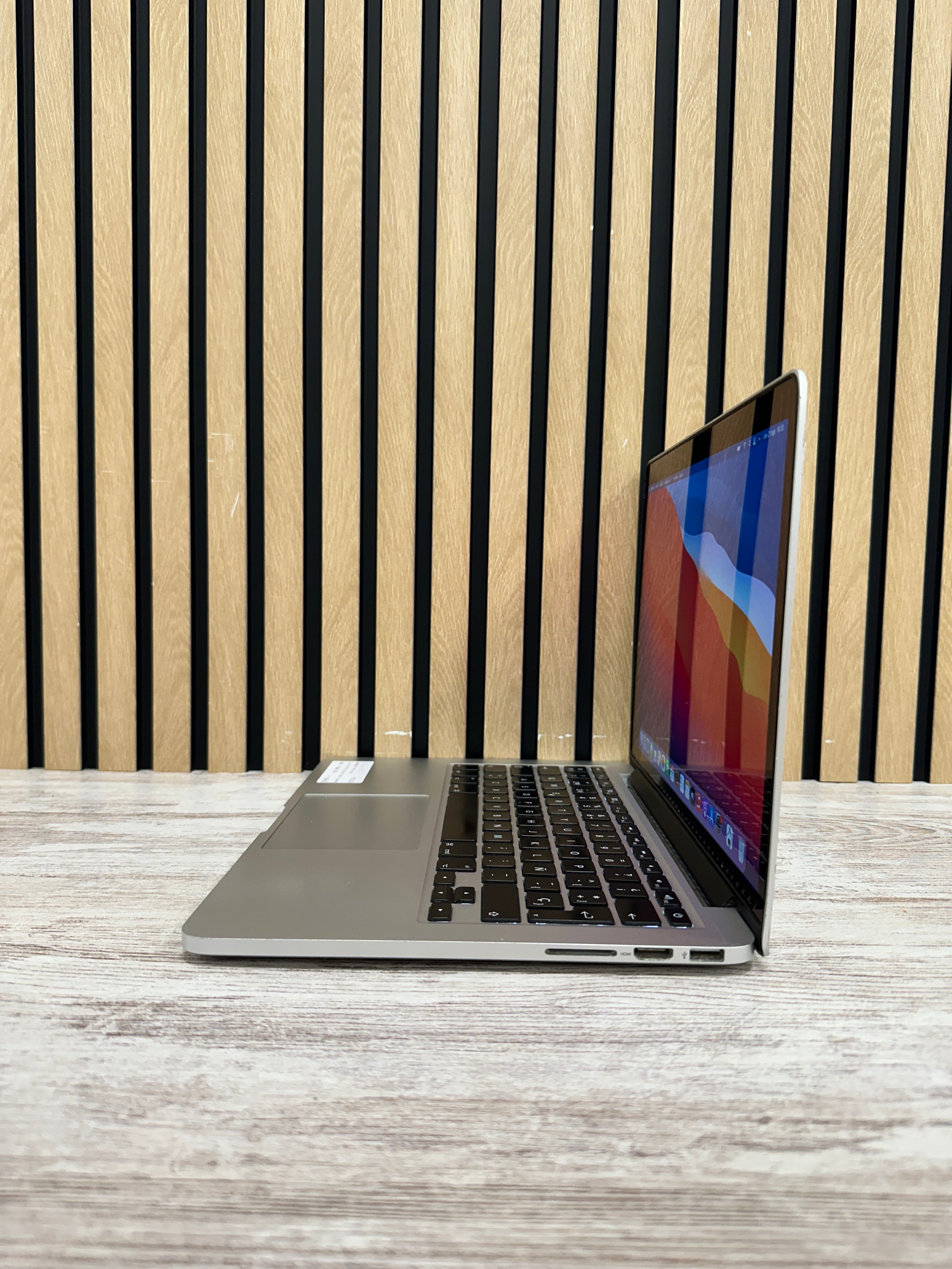 MacBook Pro 13" 2014 i5 8gb 128gb SSD