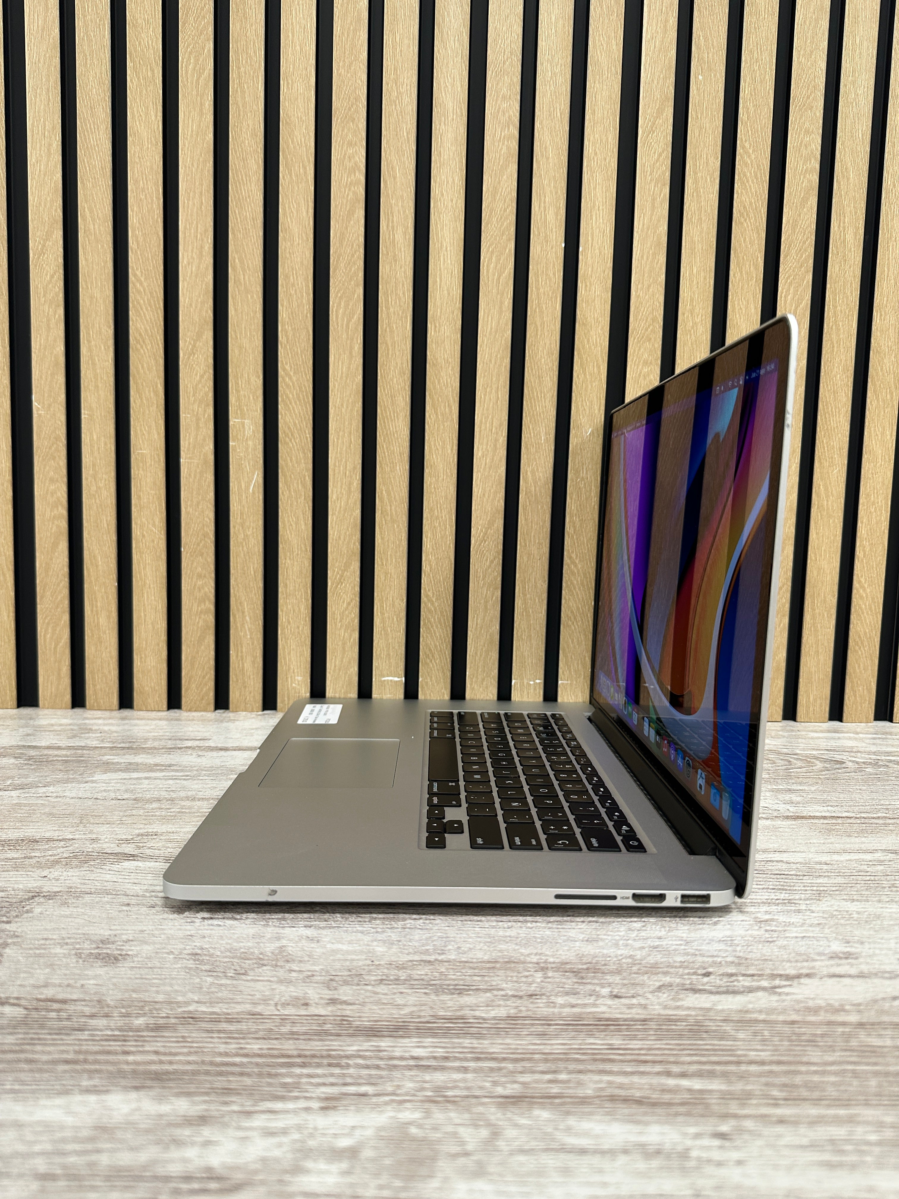 MacBook Pro 15" 2015 i7 16gb 256gb SSD