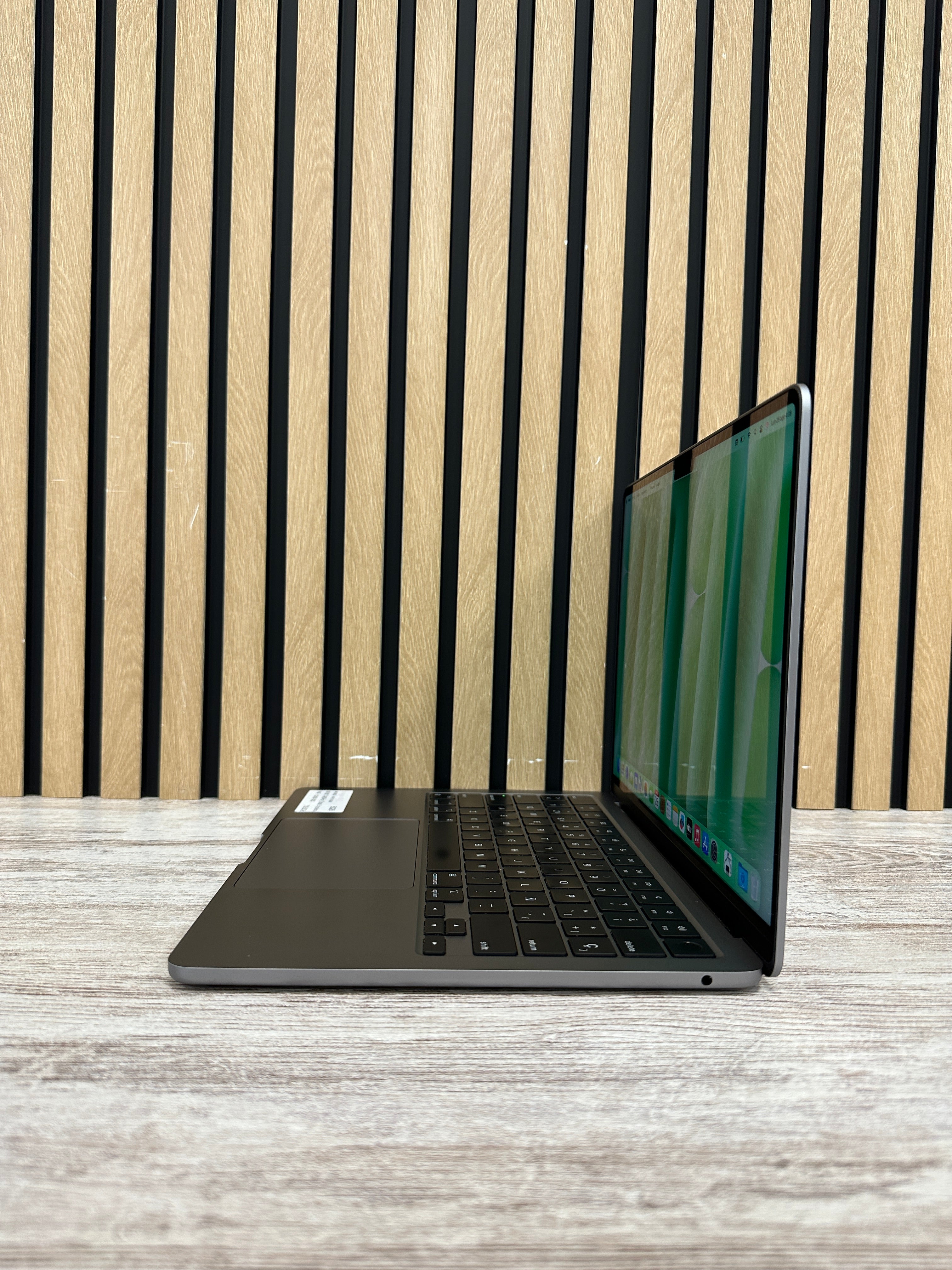 MacBook Air 13" 2022 M2 16gb 500gb SSD