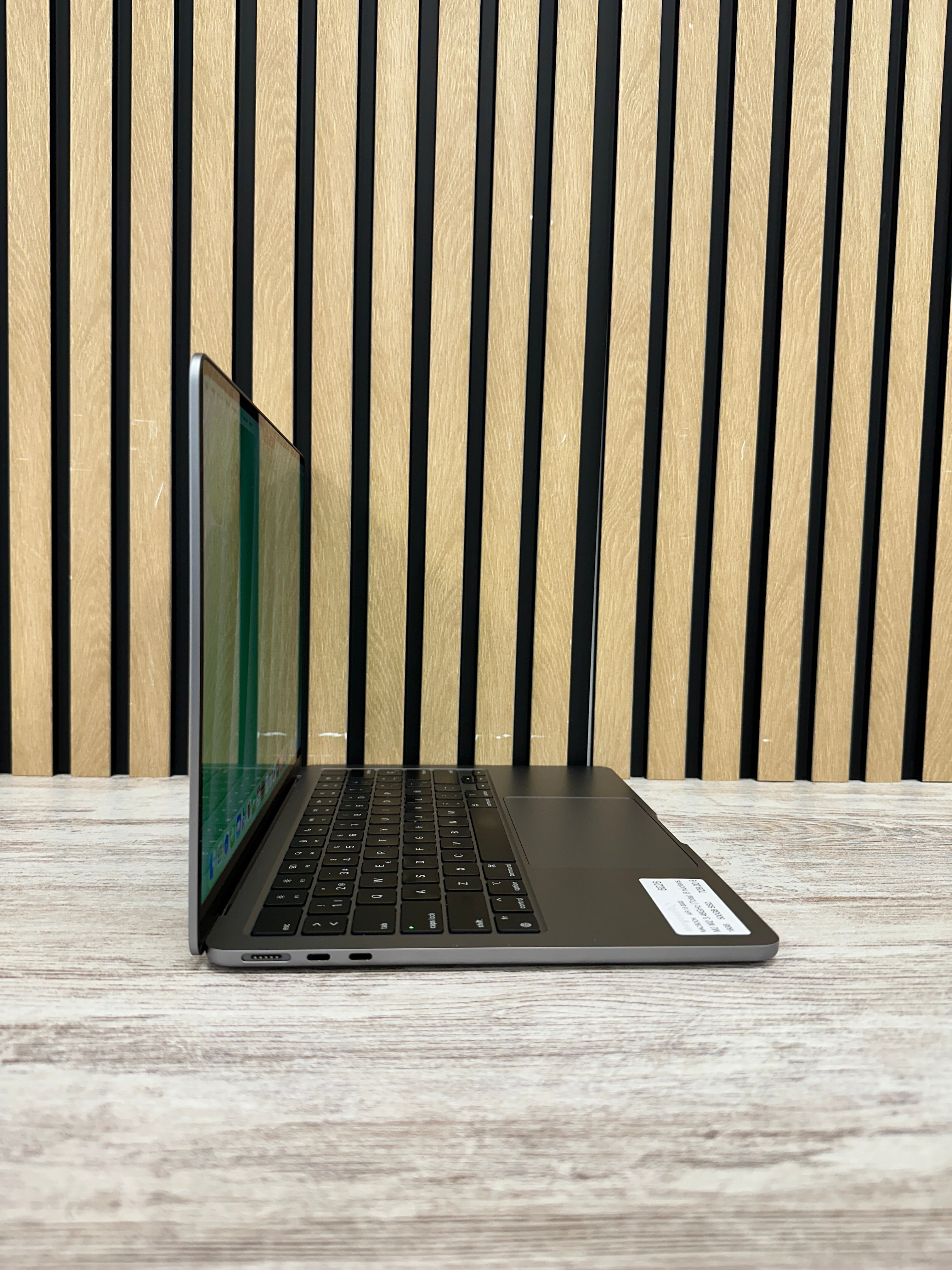 MacBook Air 13" 2022 M2 16gb 500gb SSD