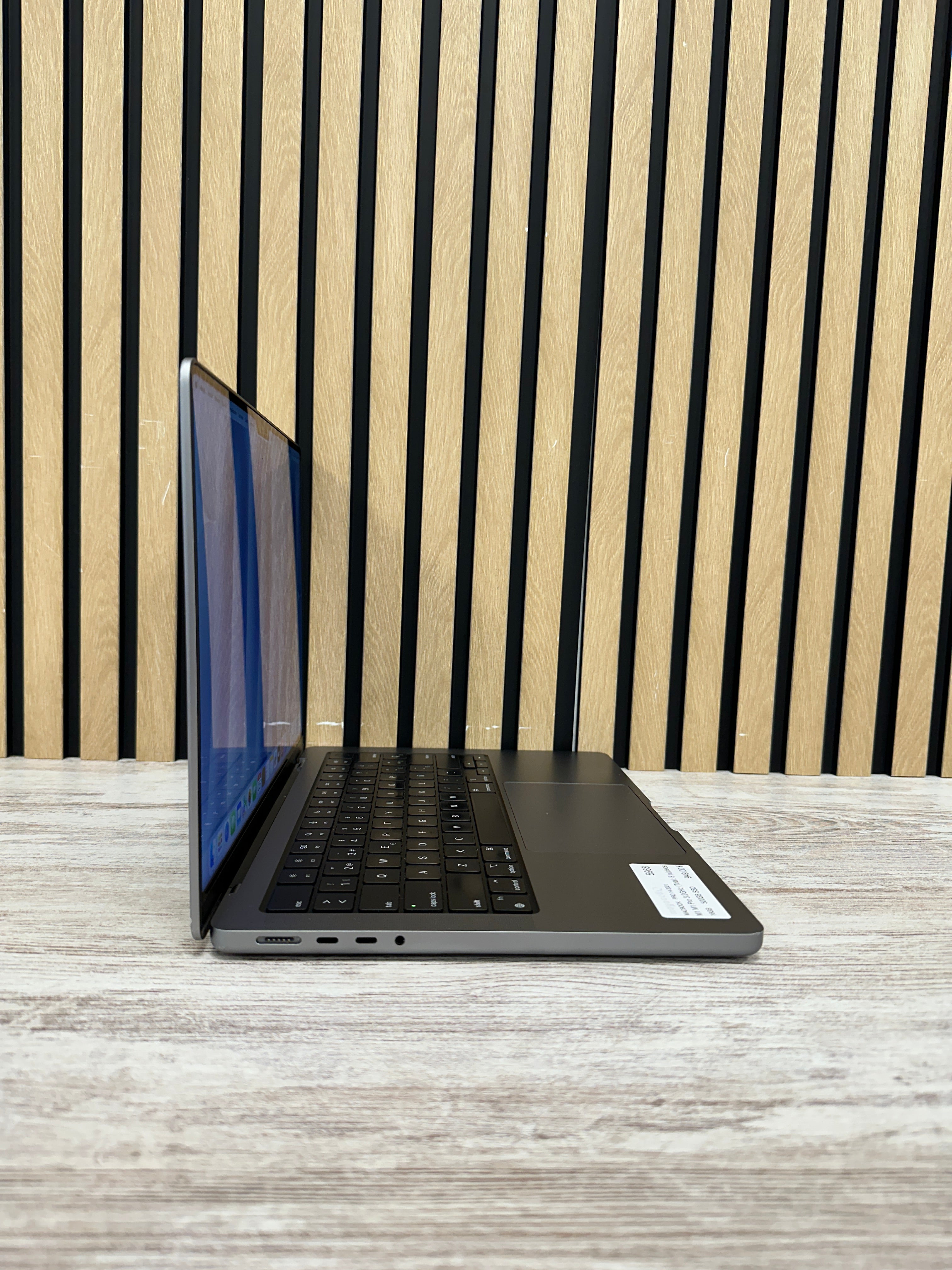 MacBook Pro 14" 2021 M1 PRO 16gb 500gb SSD
