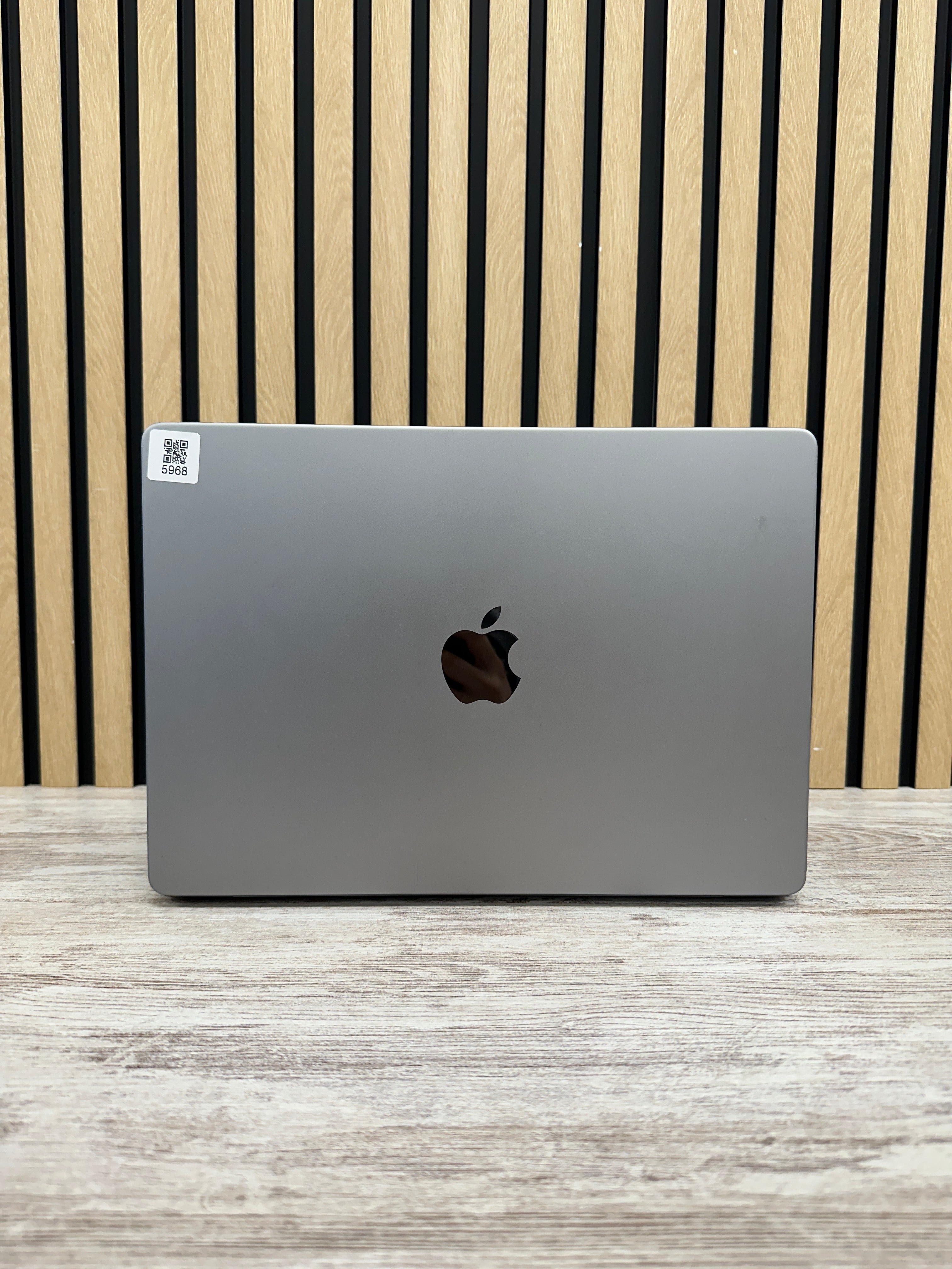 MacBook Pro 14" 2021 M1 PRO 16gb 500gb SSD