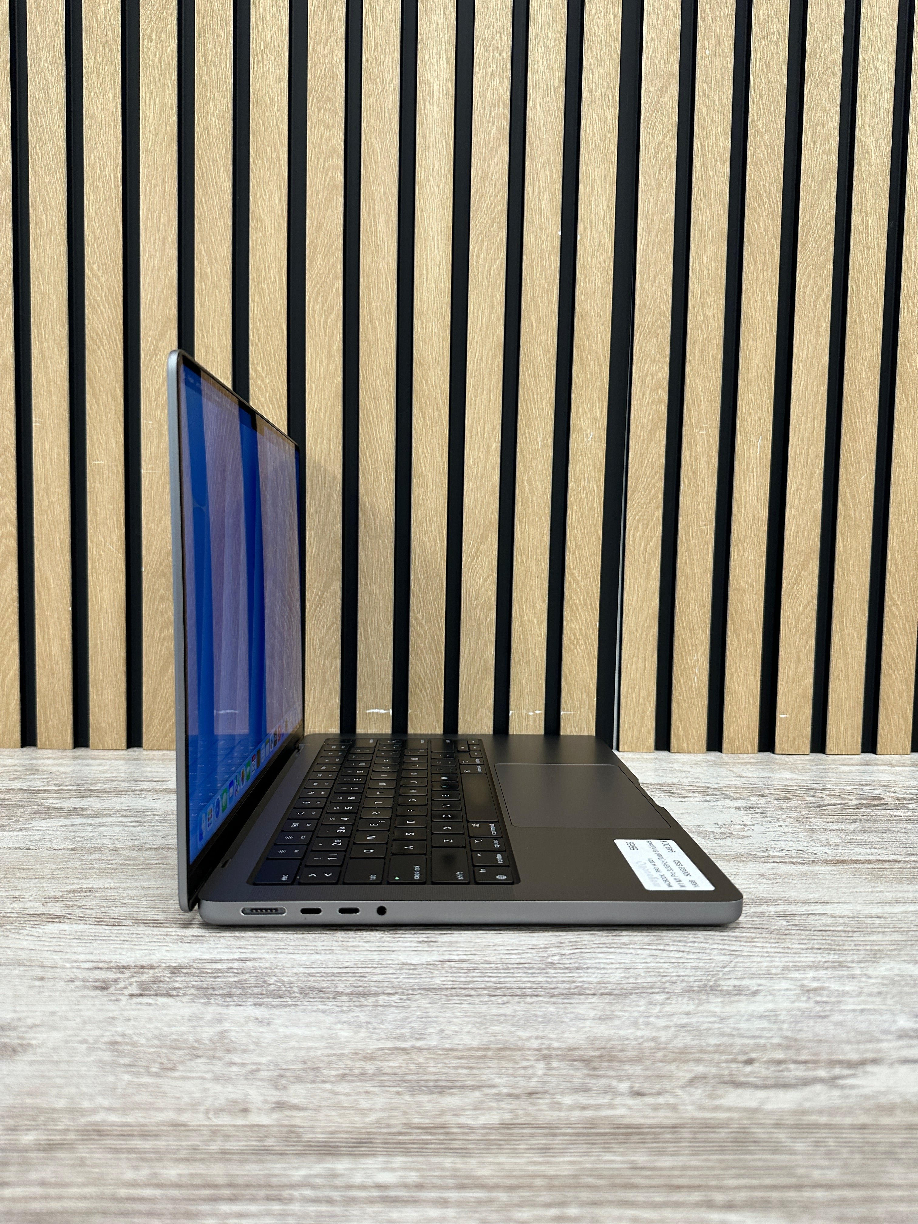 MacBook Pro 14" 2021 M1 PRO 16gb 500gb SSD