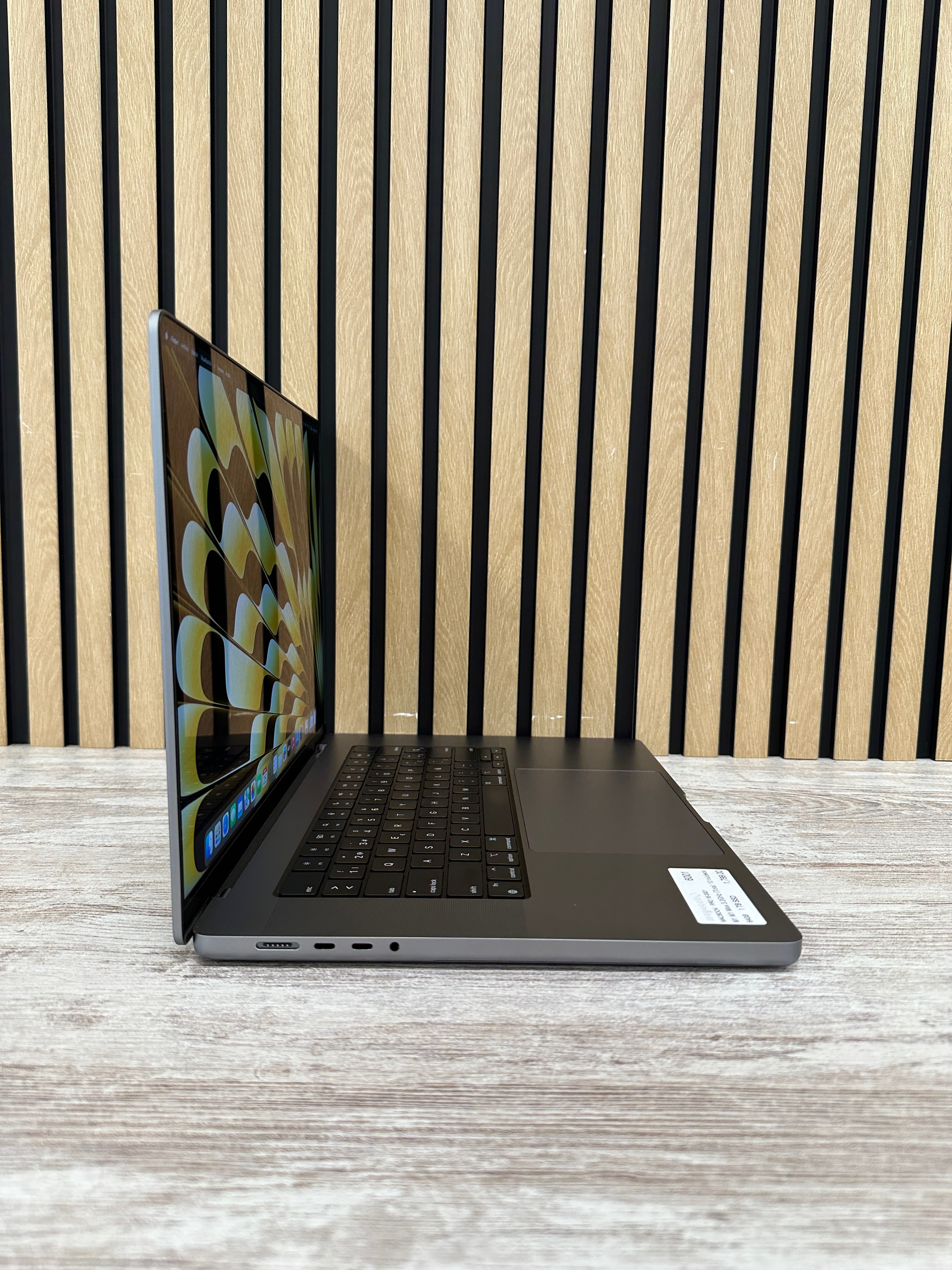 MacBook Pro 16" 2021 M1 MAX 64gb 1tb SSD