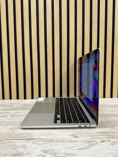 MacBook Pro 13" 2020 TB i7 32gb 1tb SSD