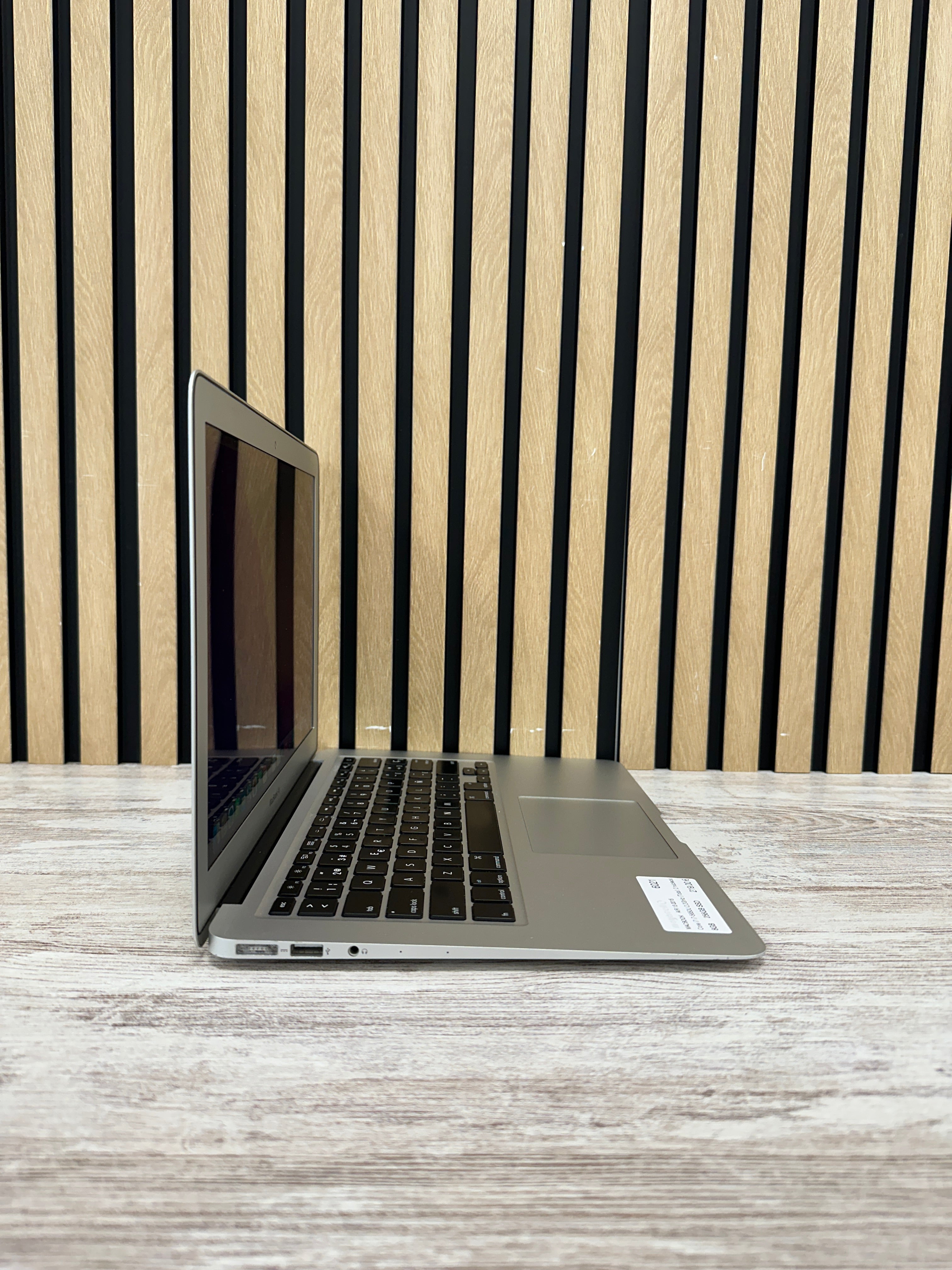 MacBook Air 13" 2015 i7 8gb 256gb SSD