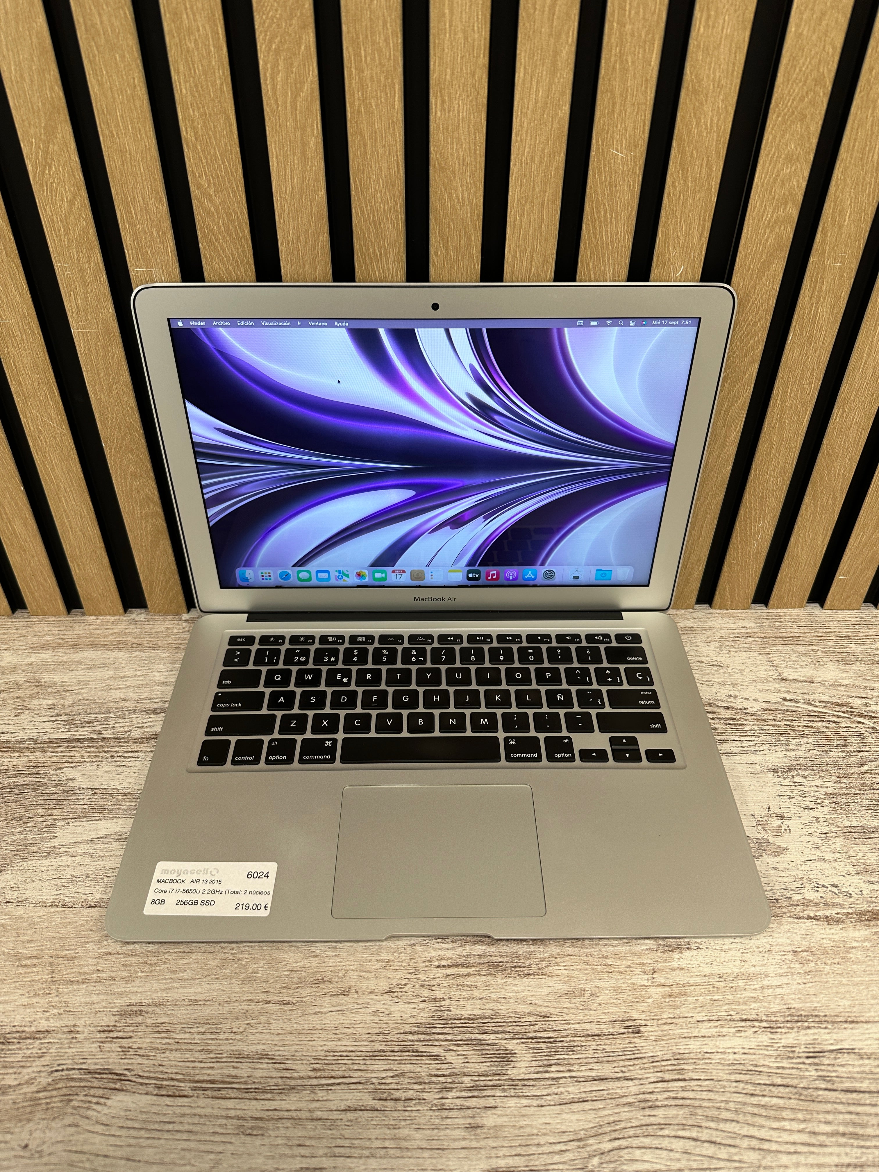MacBook Air 13" 2015 i7 8gb 256gb SSD