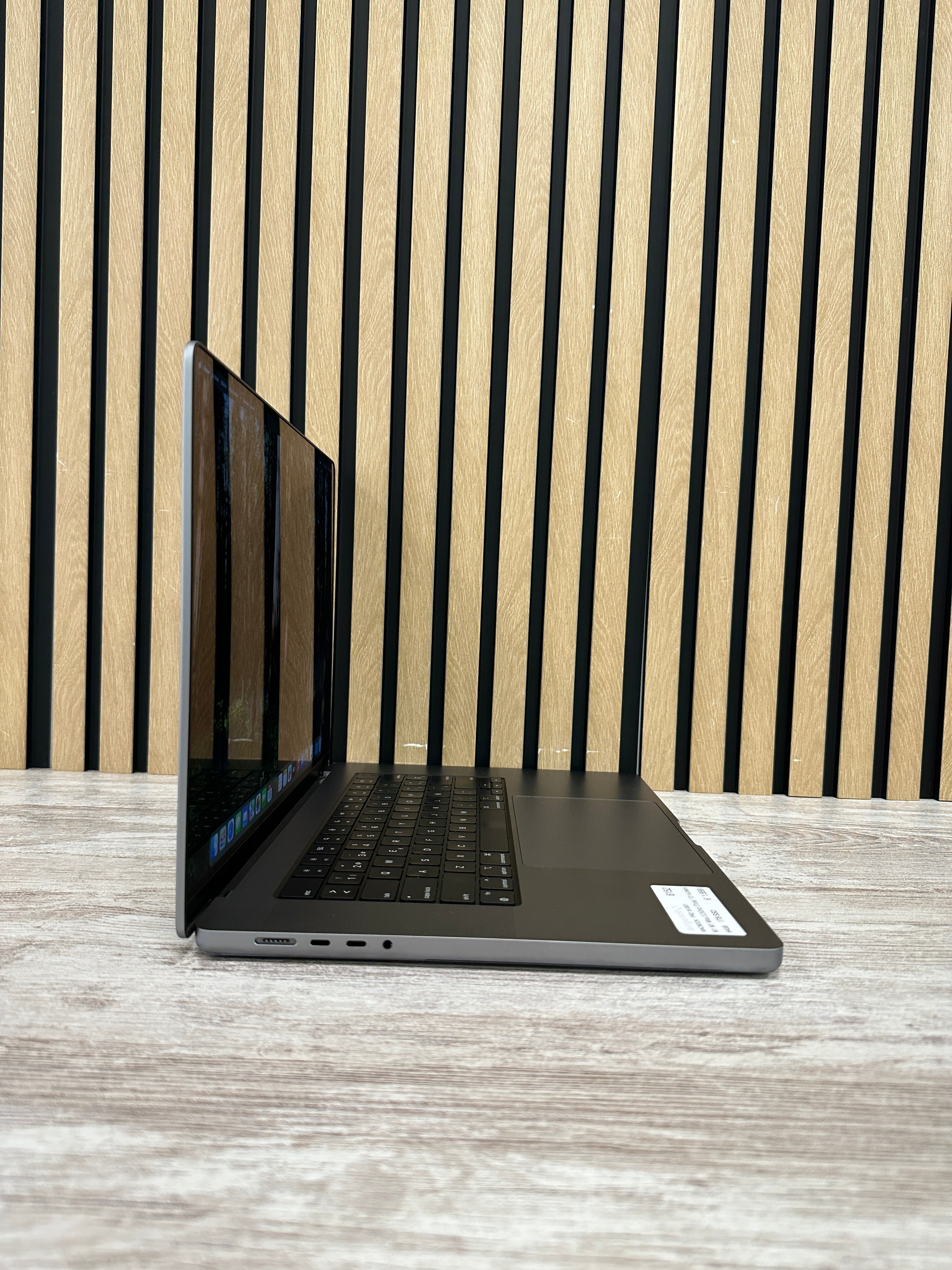 MacBook Pro 16" 2021 M1 MAX 64gb 1tb SSD