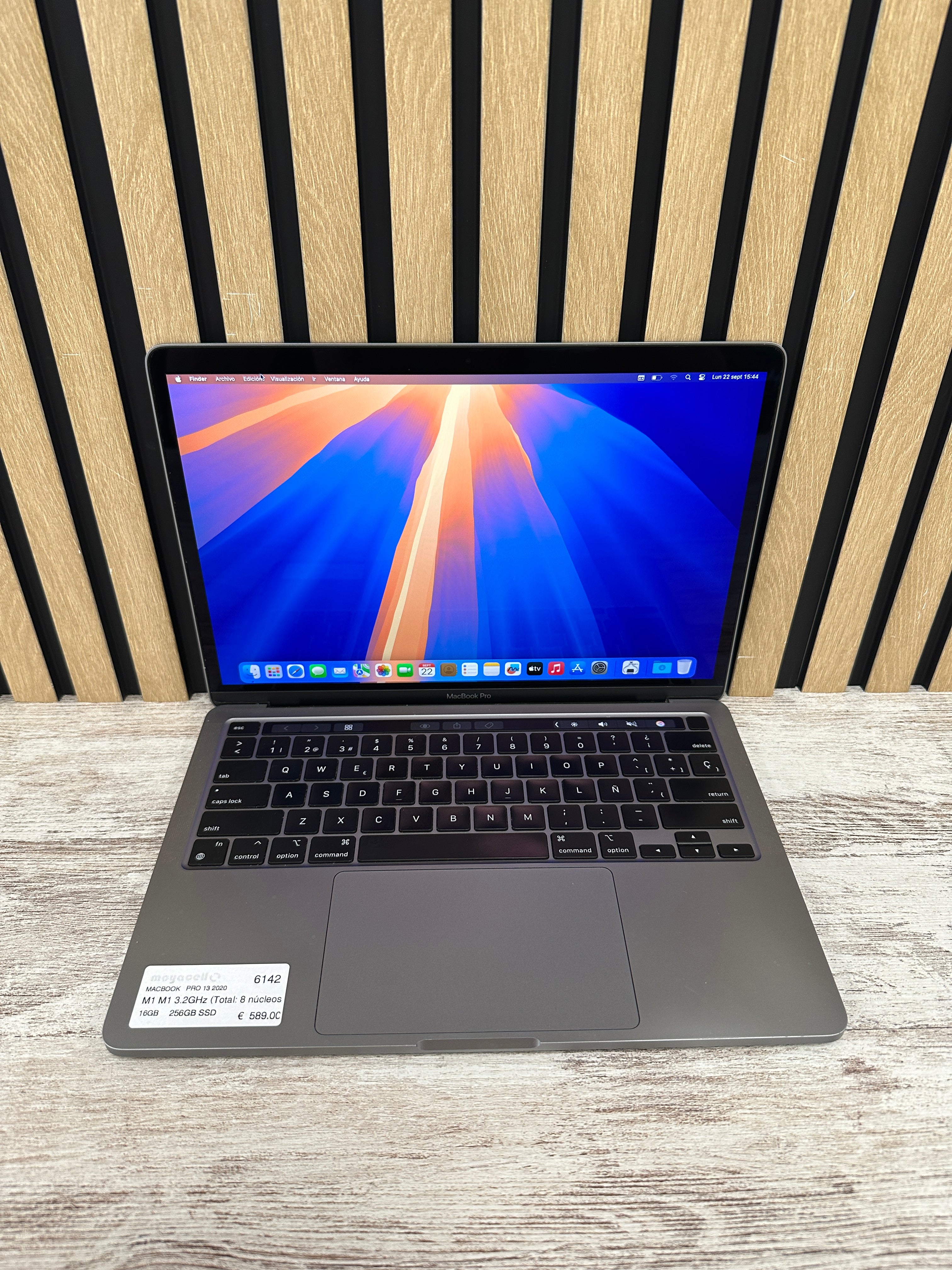 MacBook Pro 13" 2020 M1 16gb 256gb SSD