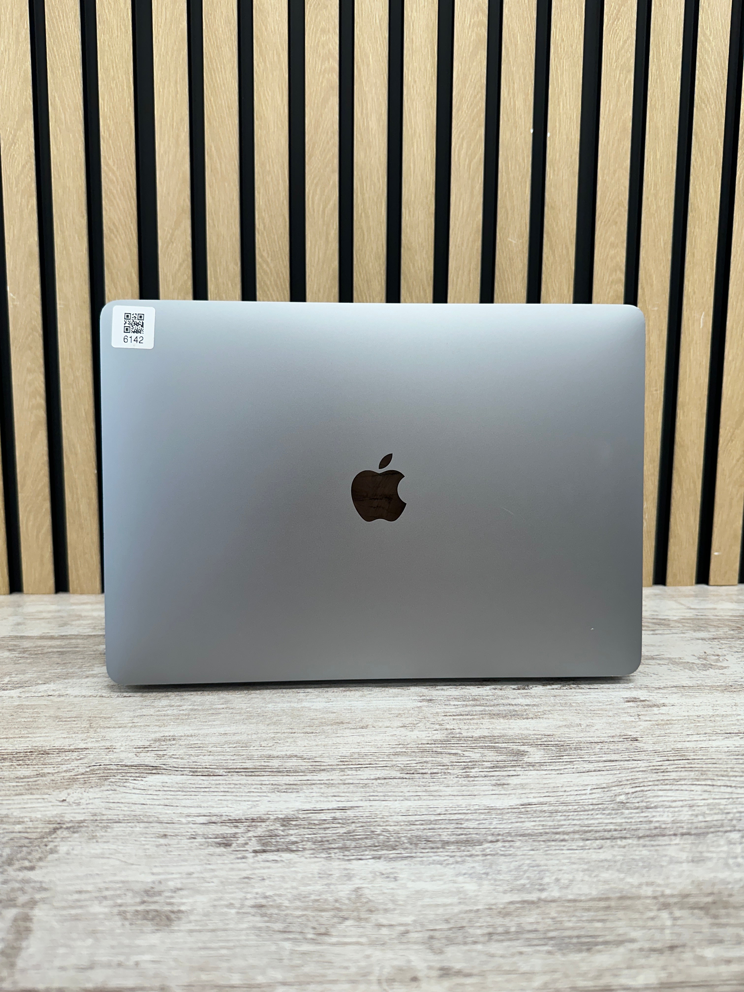 MacBook Pro 13" 2020 M1 16gb 256gb SSD