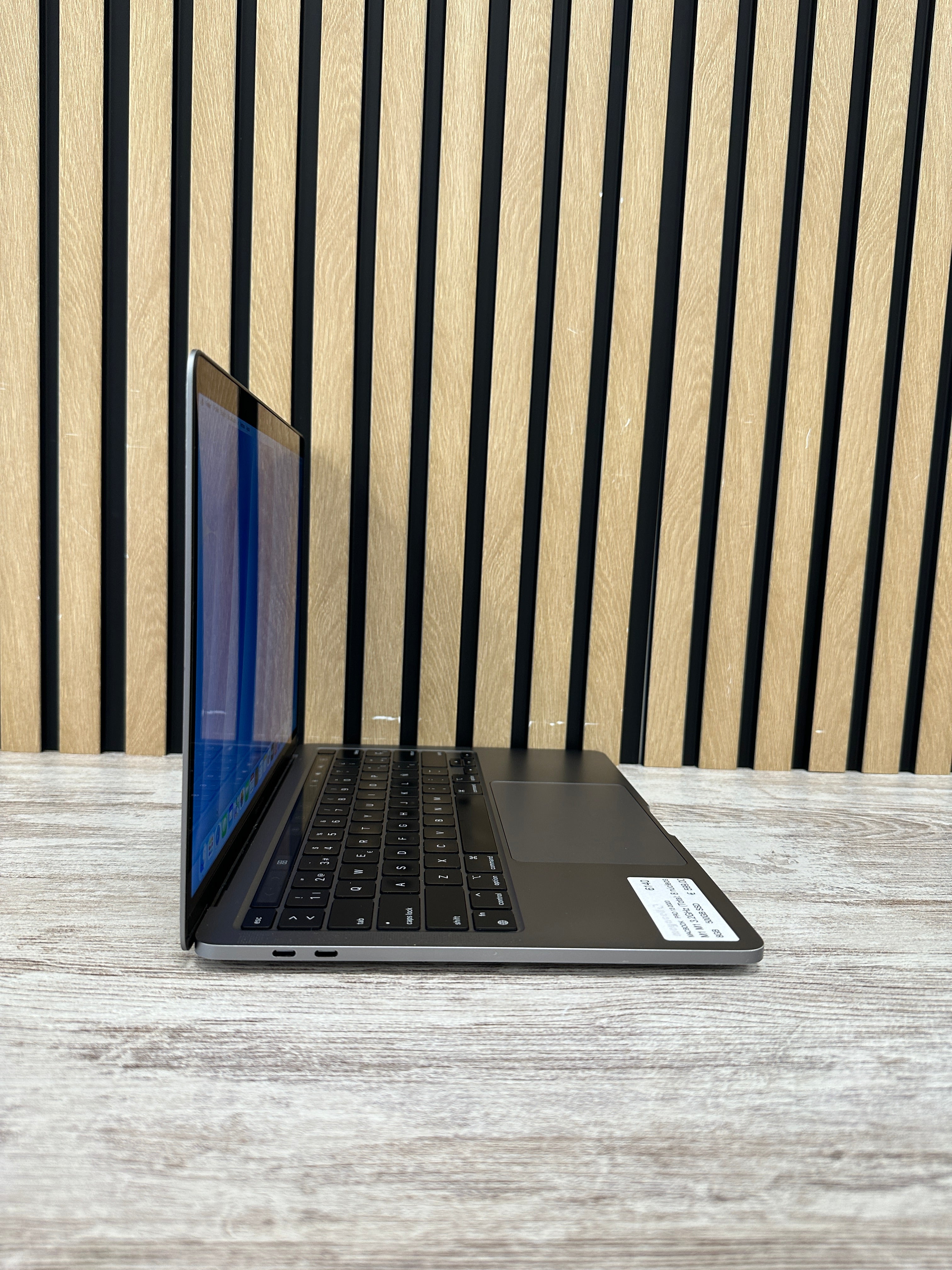 MacBook Pro 13" 2020 M1 8gb 500gb SSD