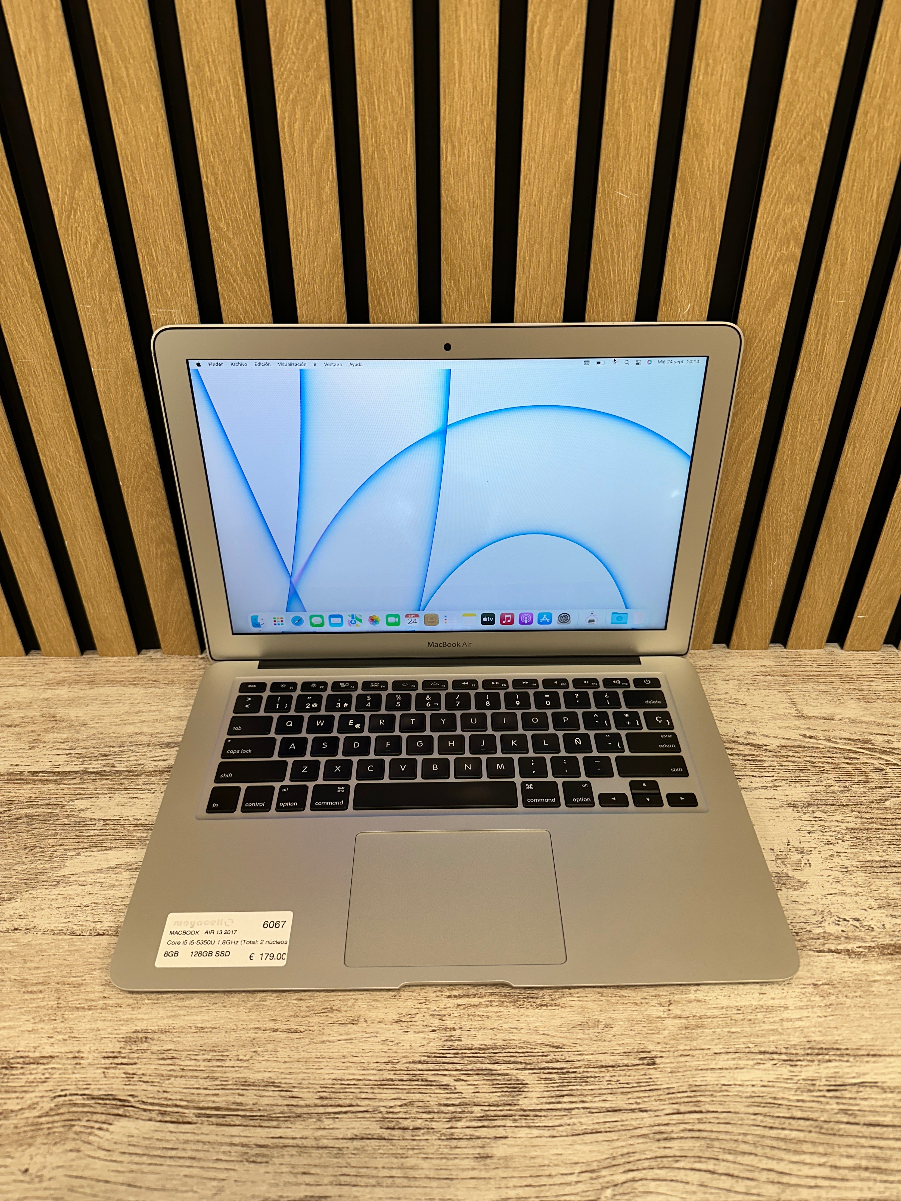 MacBook Air 13" 2017 i5 8gb 128gb SSD