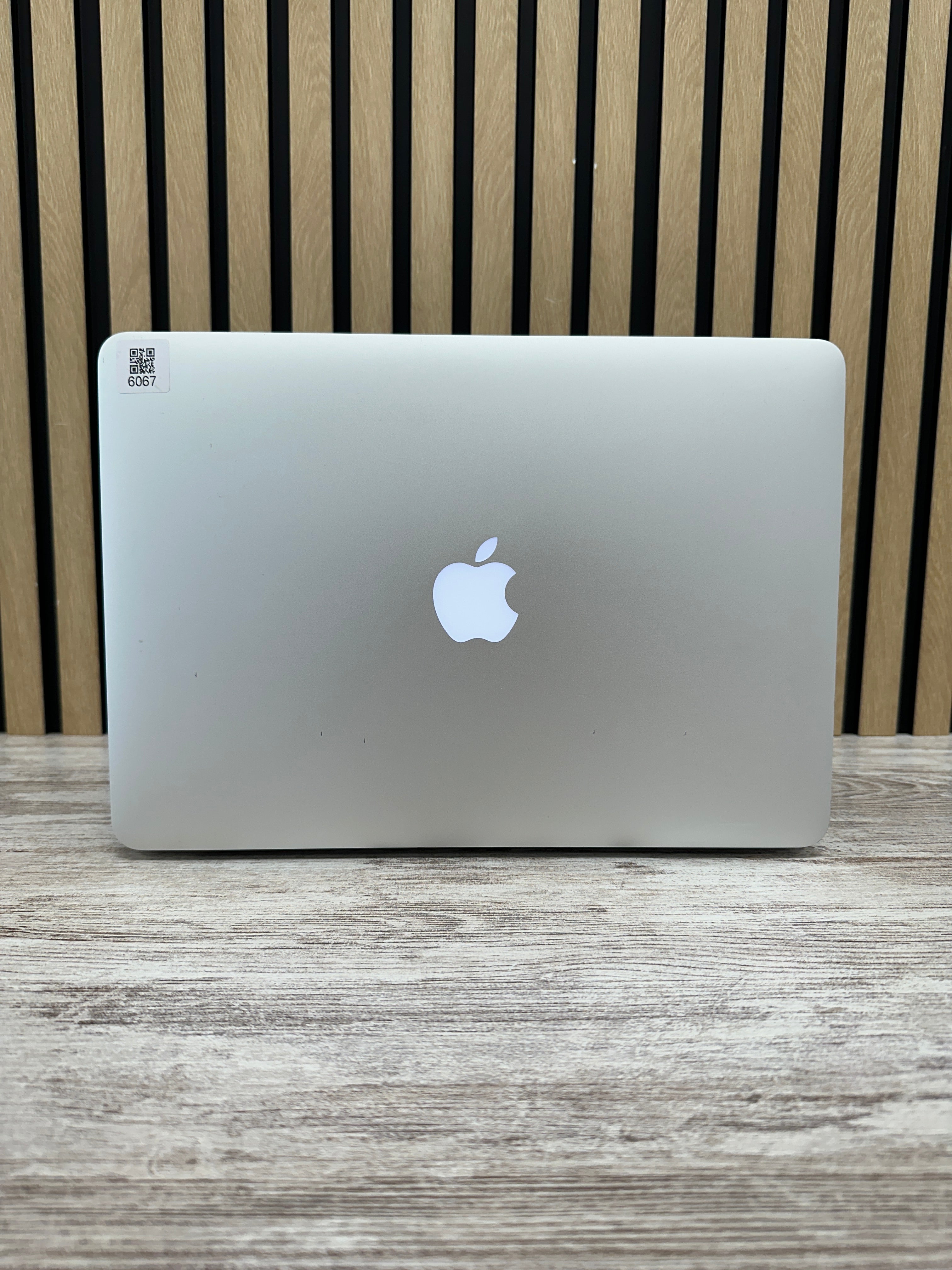 MacBook Air 13" 2017 i5 8gb 128gb SSD