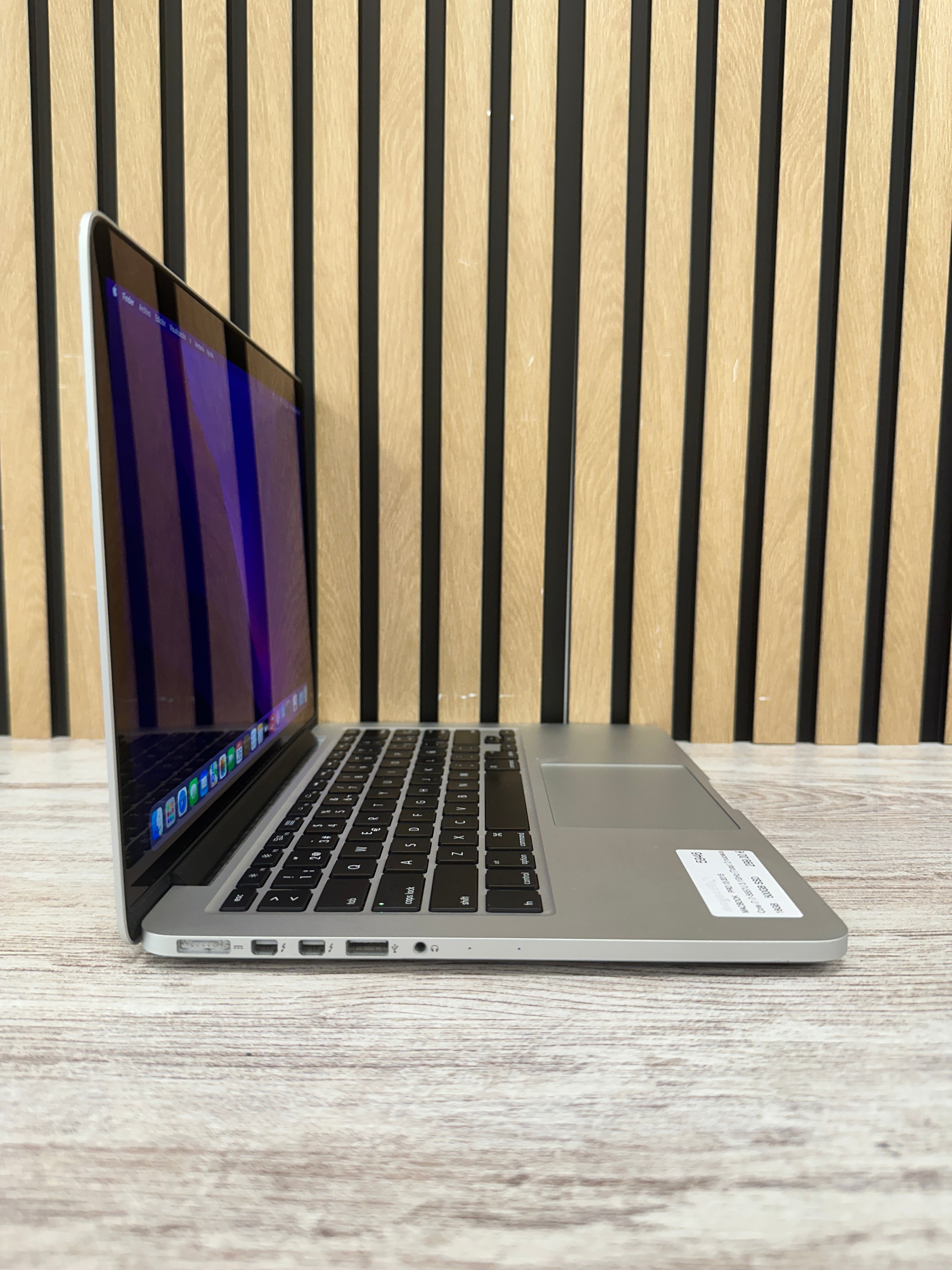 MacBook Pro 13" 2015 i7 16gb 500gb SSD