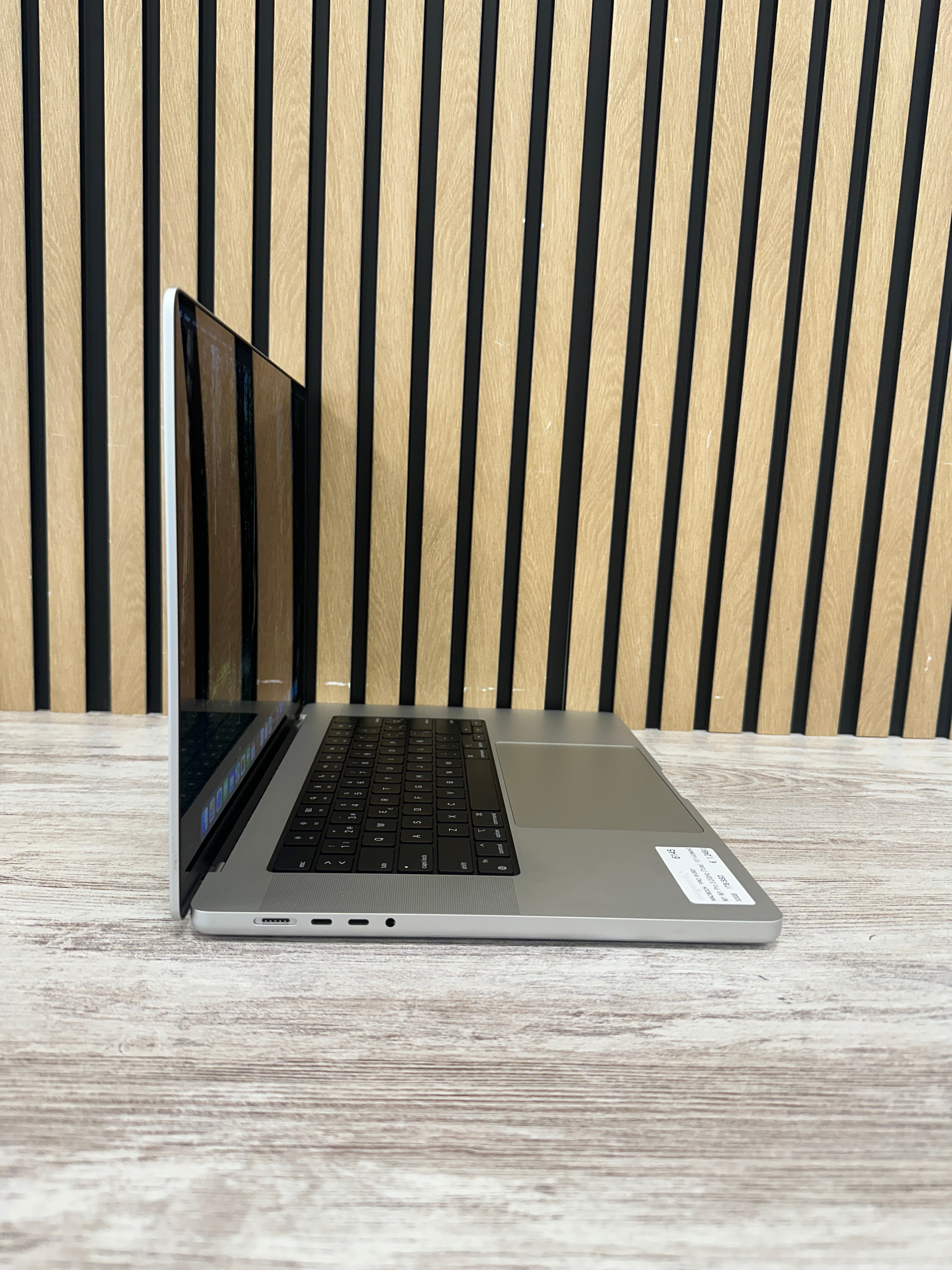 MacBook Pro 16" 2021 M1 PRO 32gb 1tb SSD
