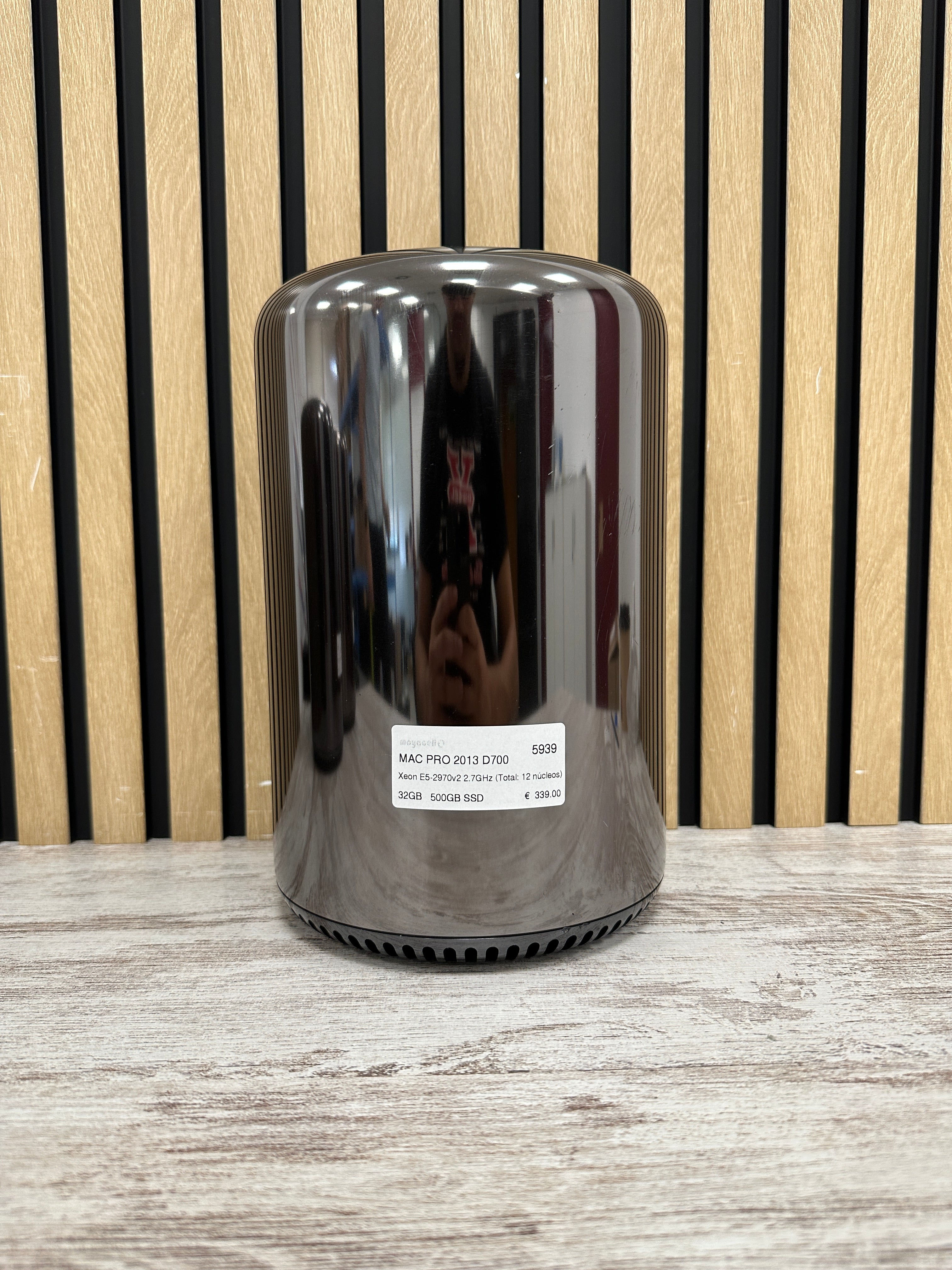Mac Pro 2013 D700 XEON E5 64gb 500gb SSD