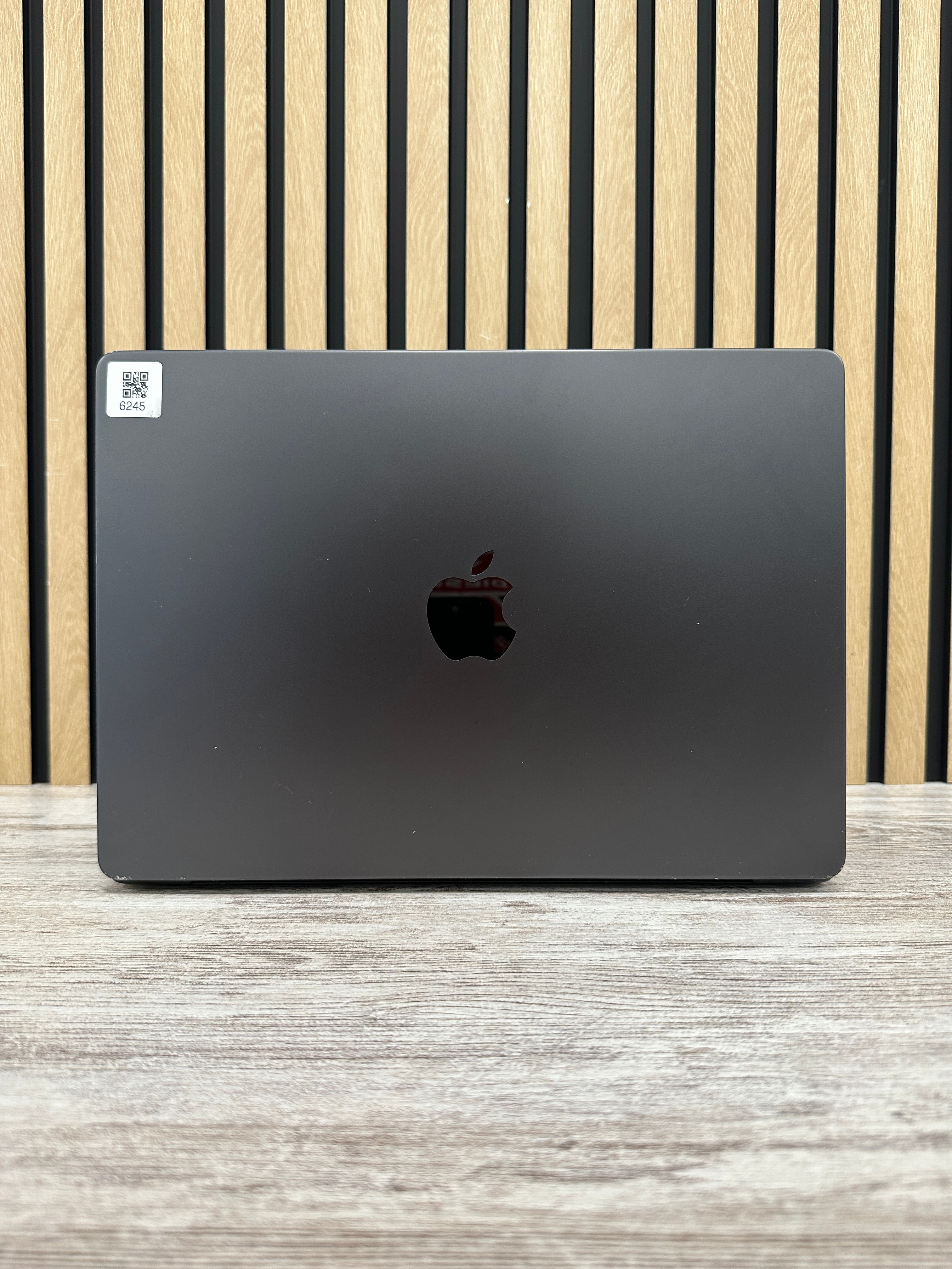 MacBook Pro 14" 2023 M3 PRO 18gb 500gb SSD