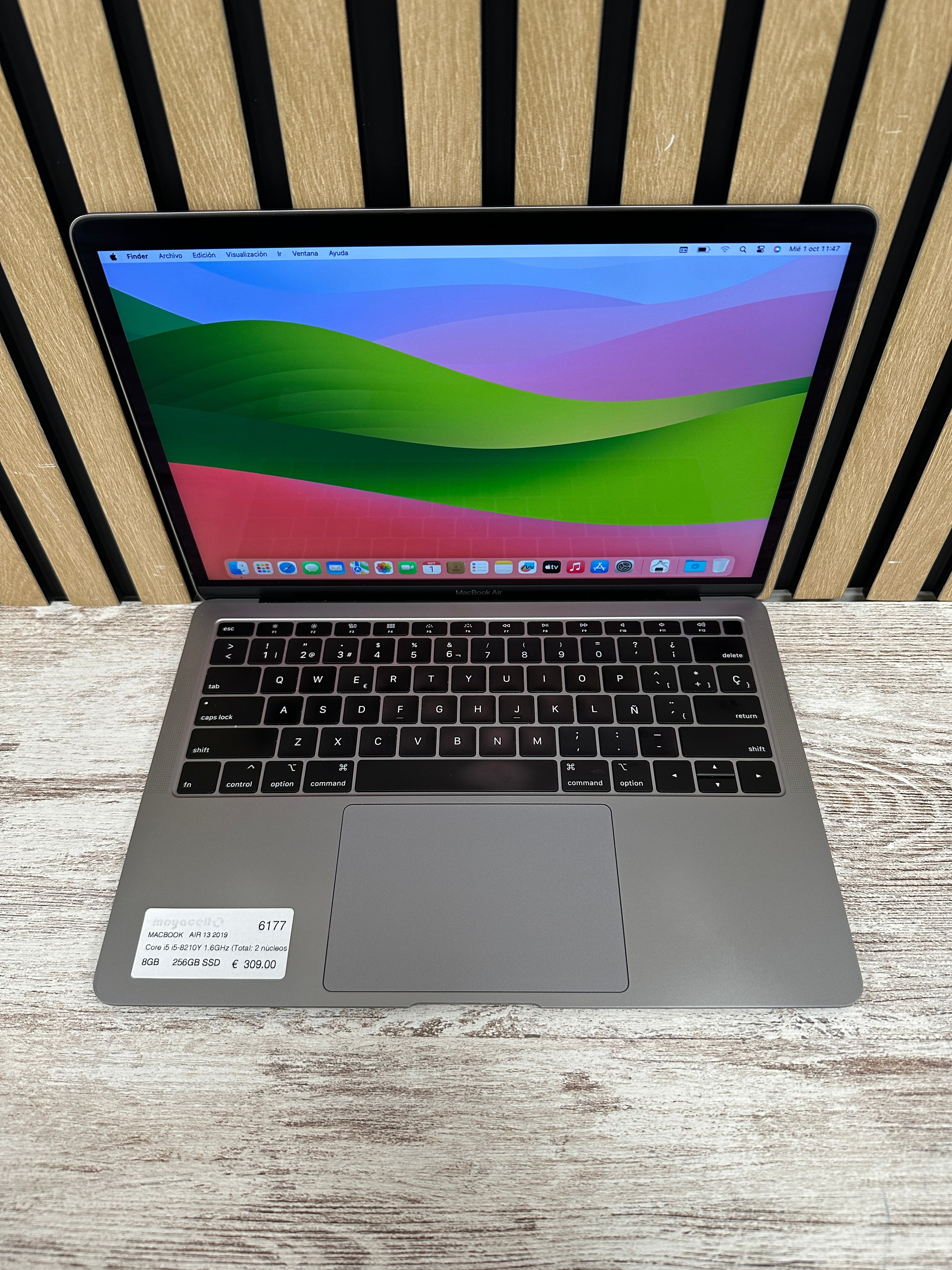 MacBook Air 13" 2019 i5 8gb 256gb SSD