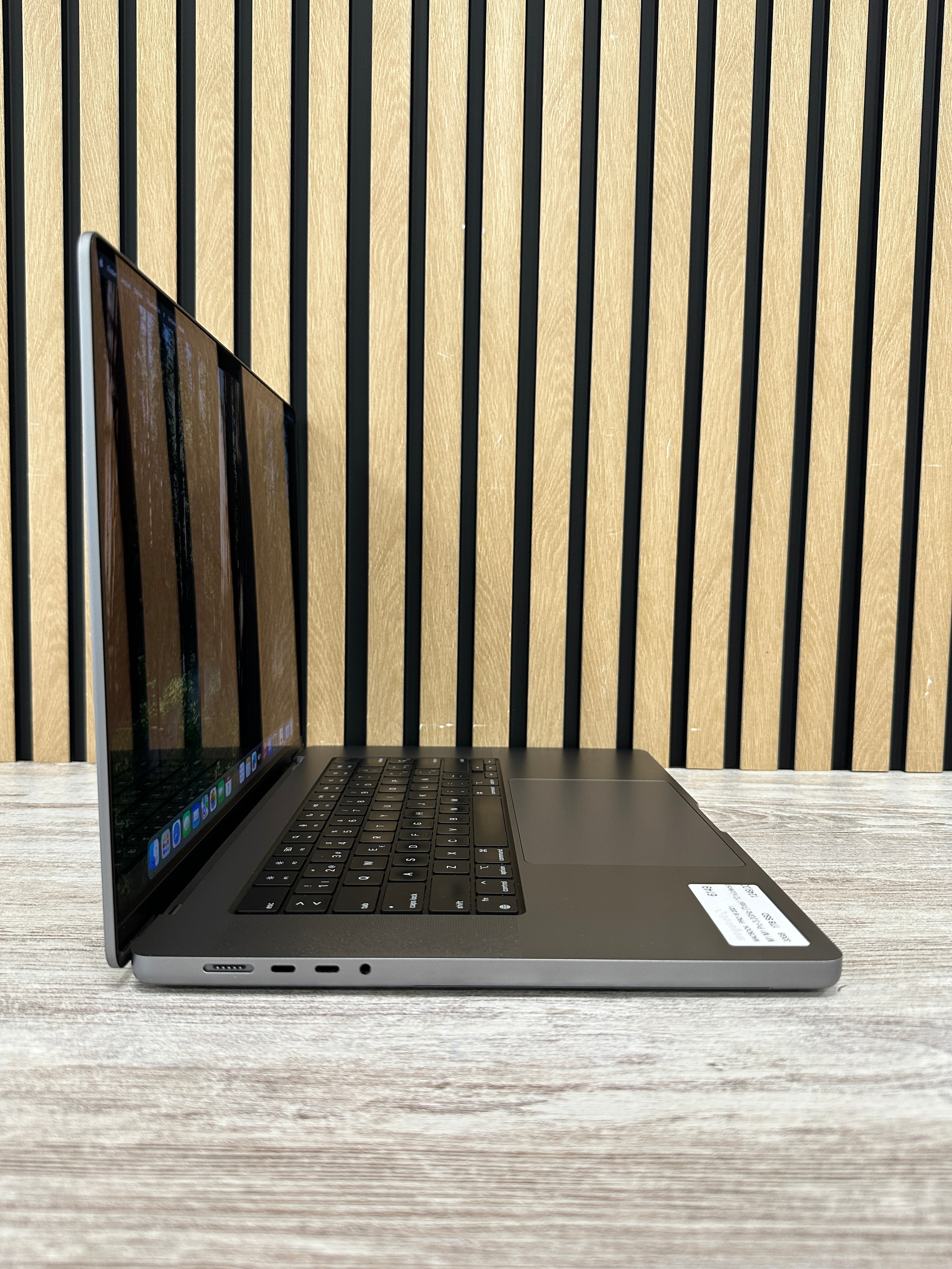 MacBook Pro 16" 2021 M1 PRO 32gb 1tb SSD