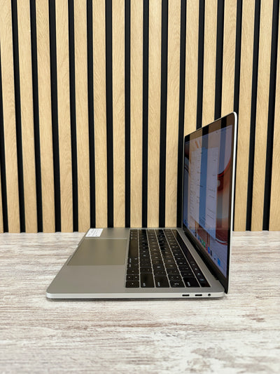 MacBook Pro 13" 2018 TB i7 16gb 1tb SSD