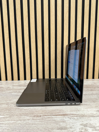 MacBook Pro 13" 2019 TB i5 16gb 256gb SSD