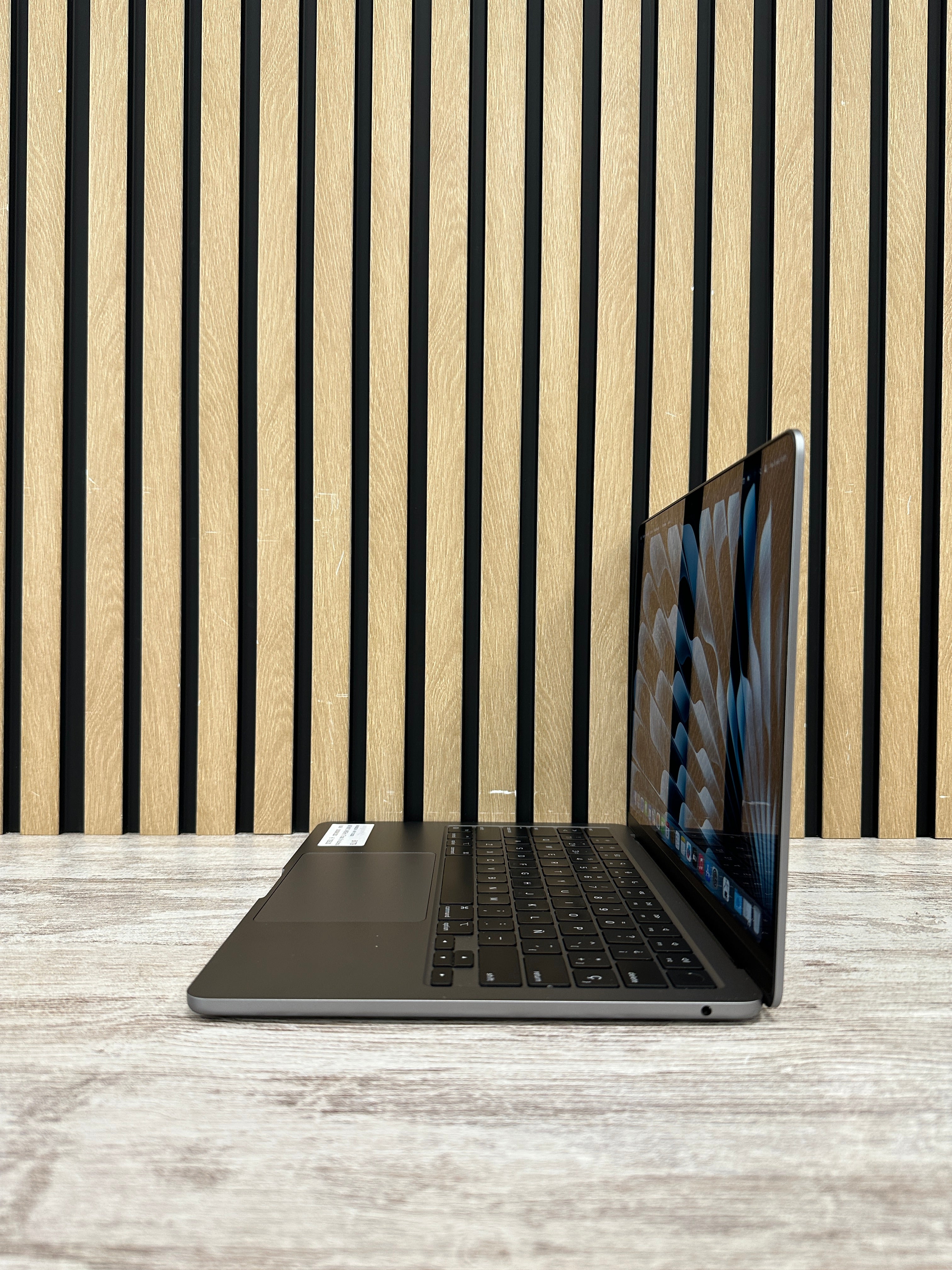 MacBook Air 13" 2022 M2 16gb 500gb SSD