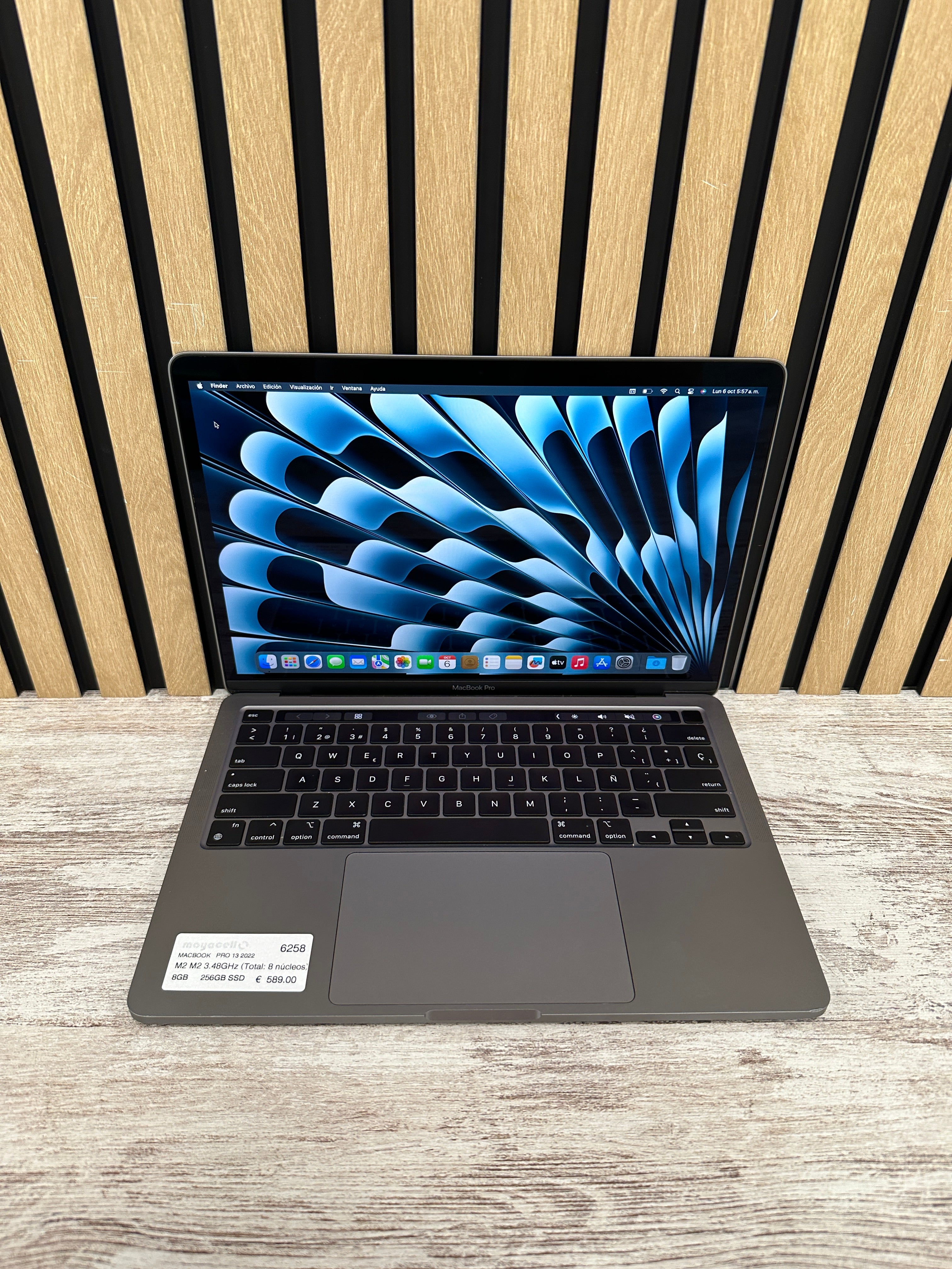 MacBook Pro 13" 2022 M2 8gb 256gb SSD