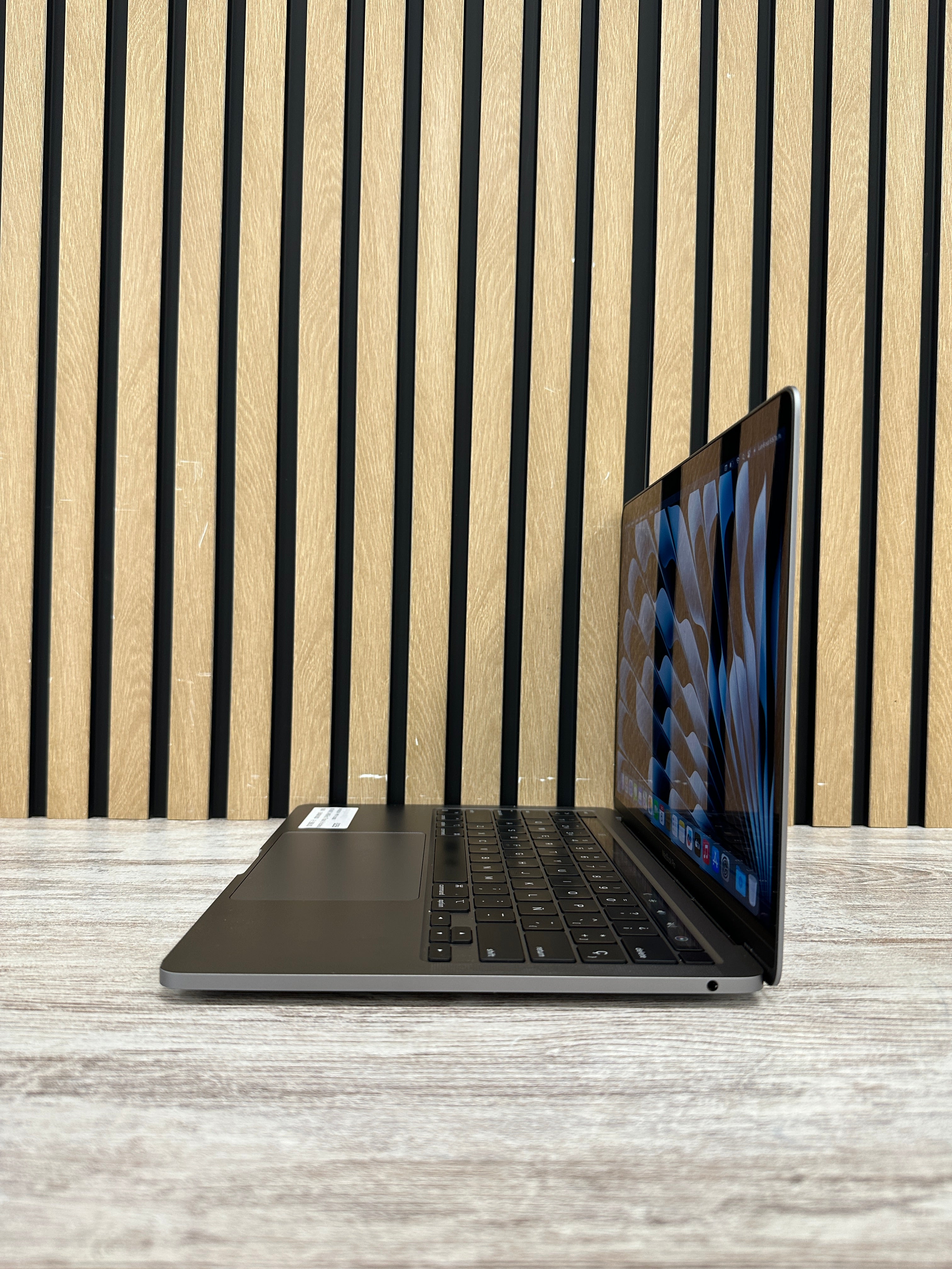 MacBook Pro 13" 2022 M2 8gb 256gb SSD
