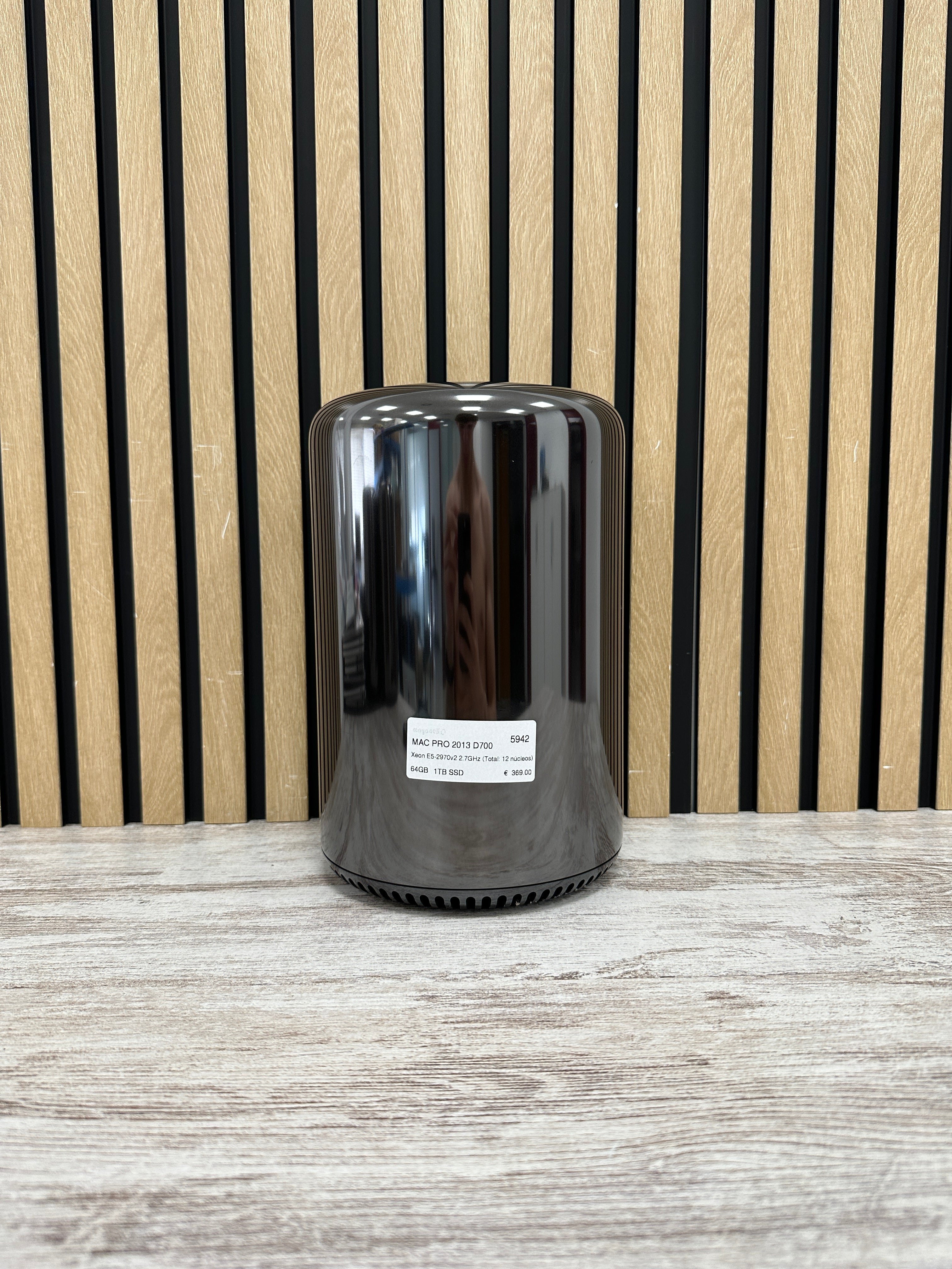 Mac Pro 2013 D700 XEON E5 64gb 1tb SSD