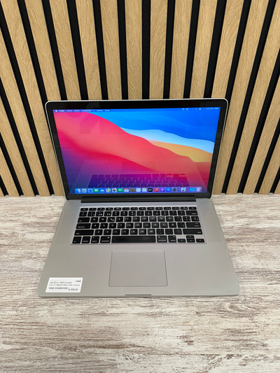 MacBook Pro 15" 2015 i7 16gb 500gb SSD