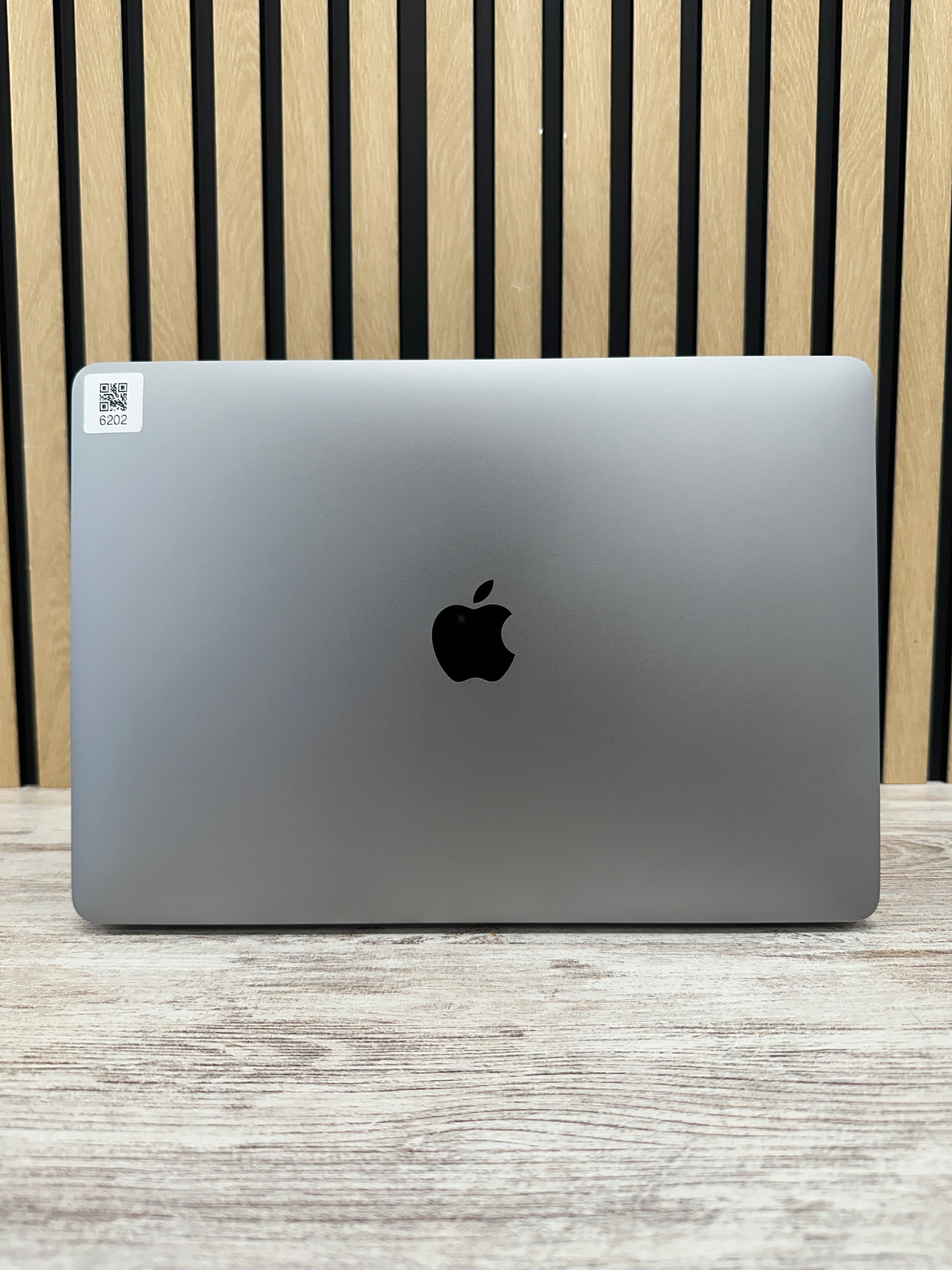 MacBook Pro 13" 2019 i5 16gb 1tb SSD