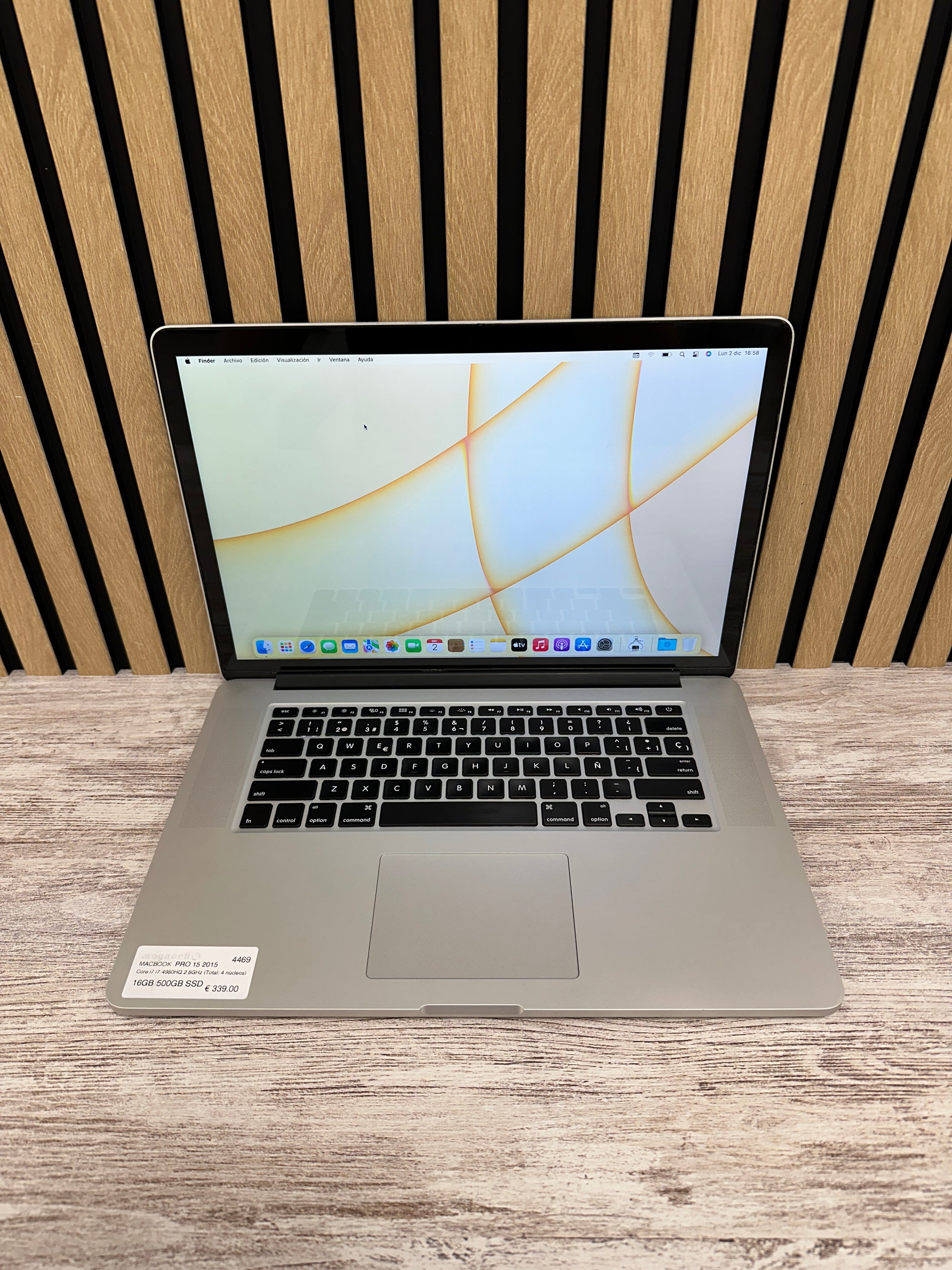 MacBook Pro 15" 2015 i7 16gb 500gb SSD