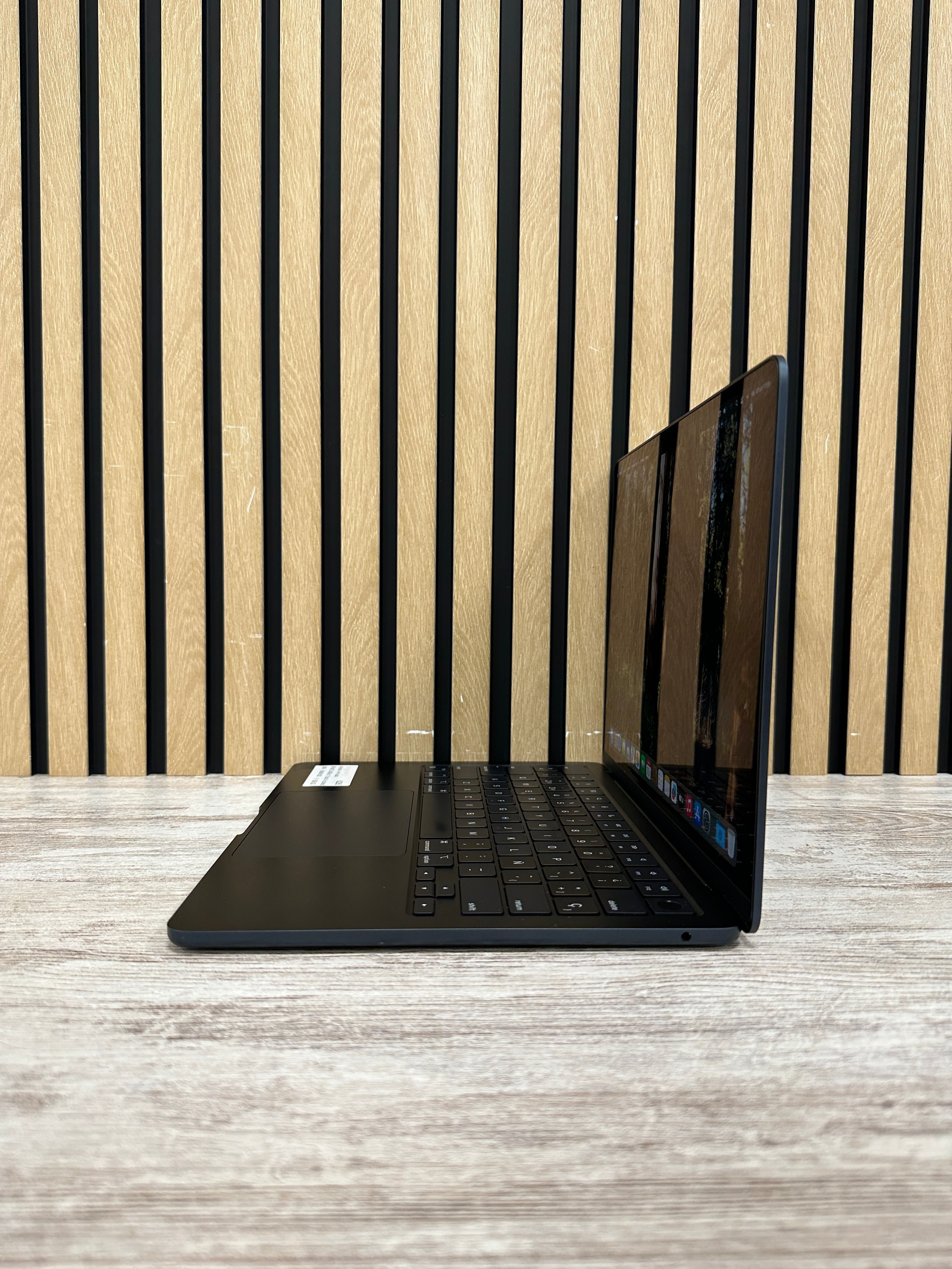 MacBook Air 13" 2022 M2 8gb 256gb SSD
