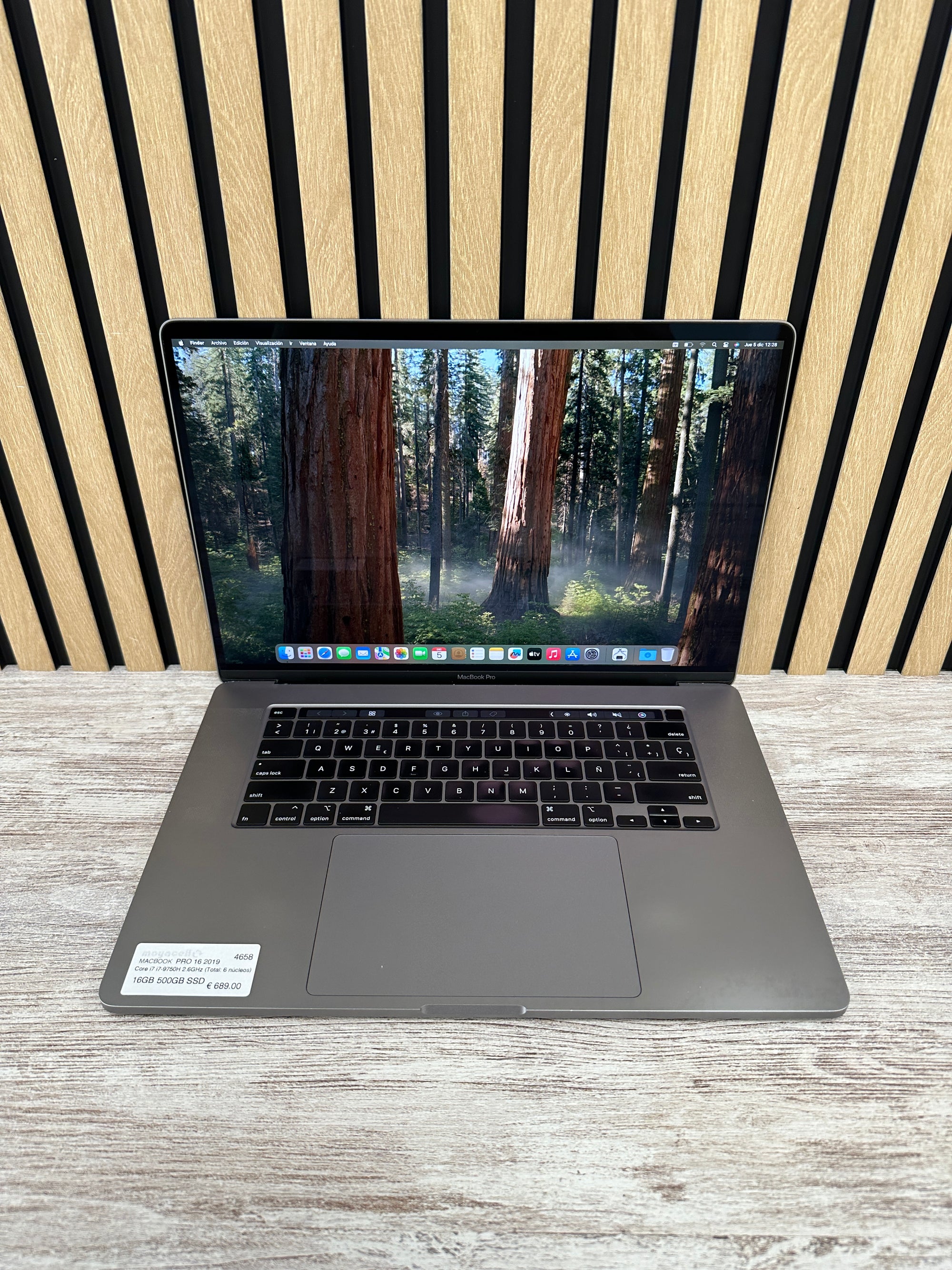 MacBook Pro 16" 2019 i7 16gb 500gb SSD