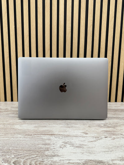 MacBook Pro 16" 2019 i7 16gb 500gb SSD