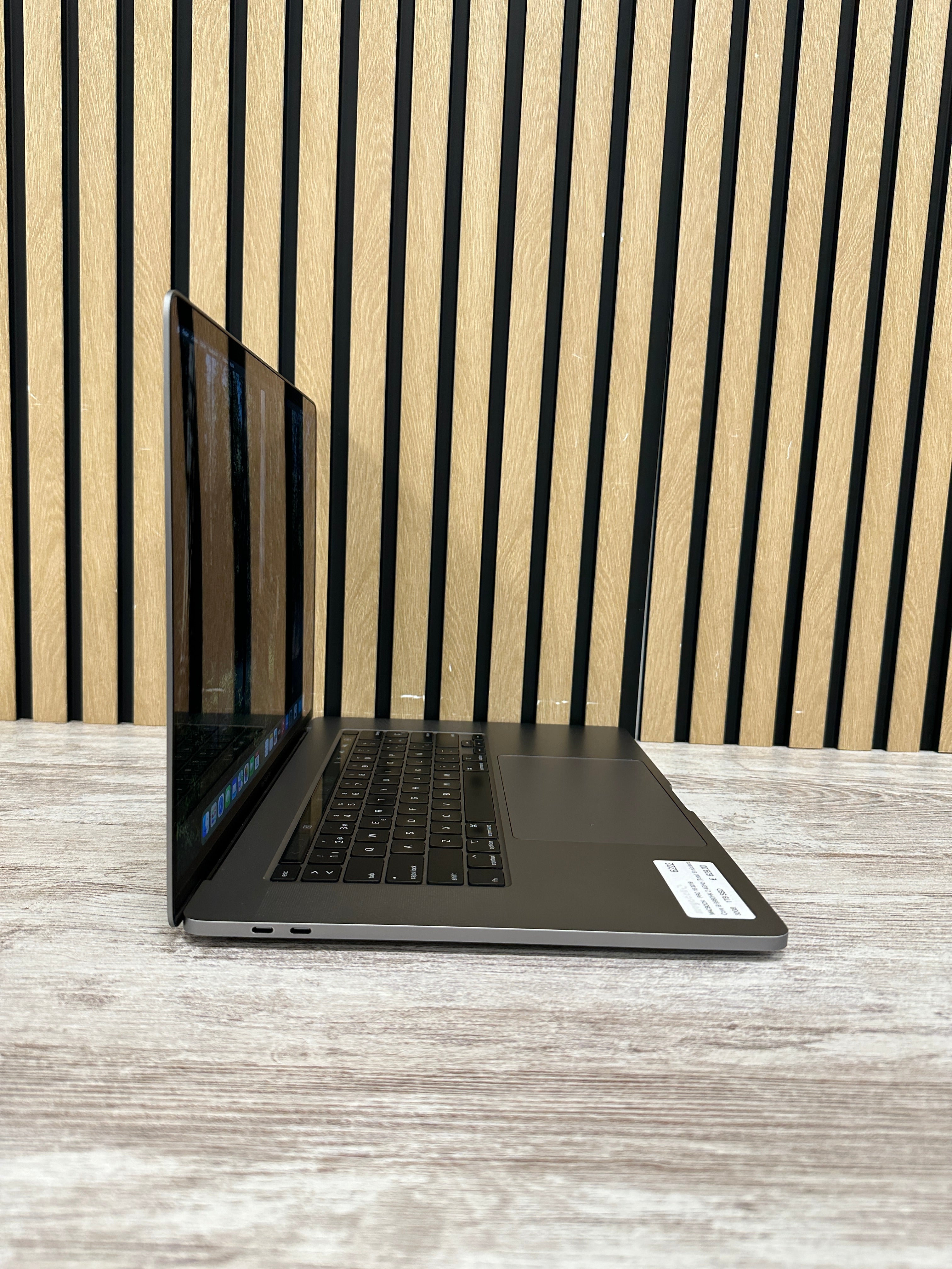 MacBook Pro 16" 2019 i9 32gb 1tb SSD