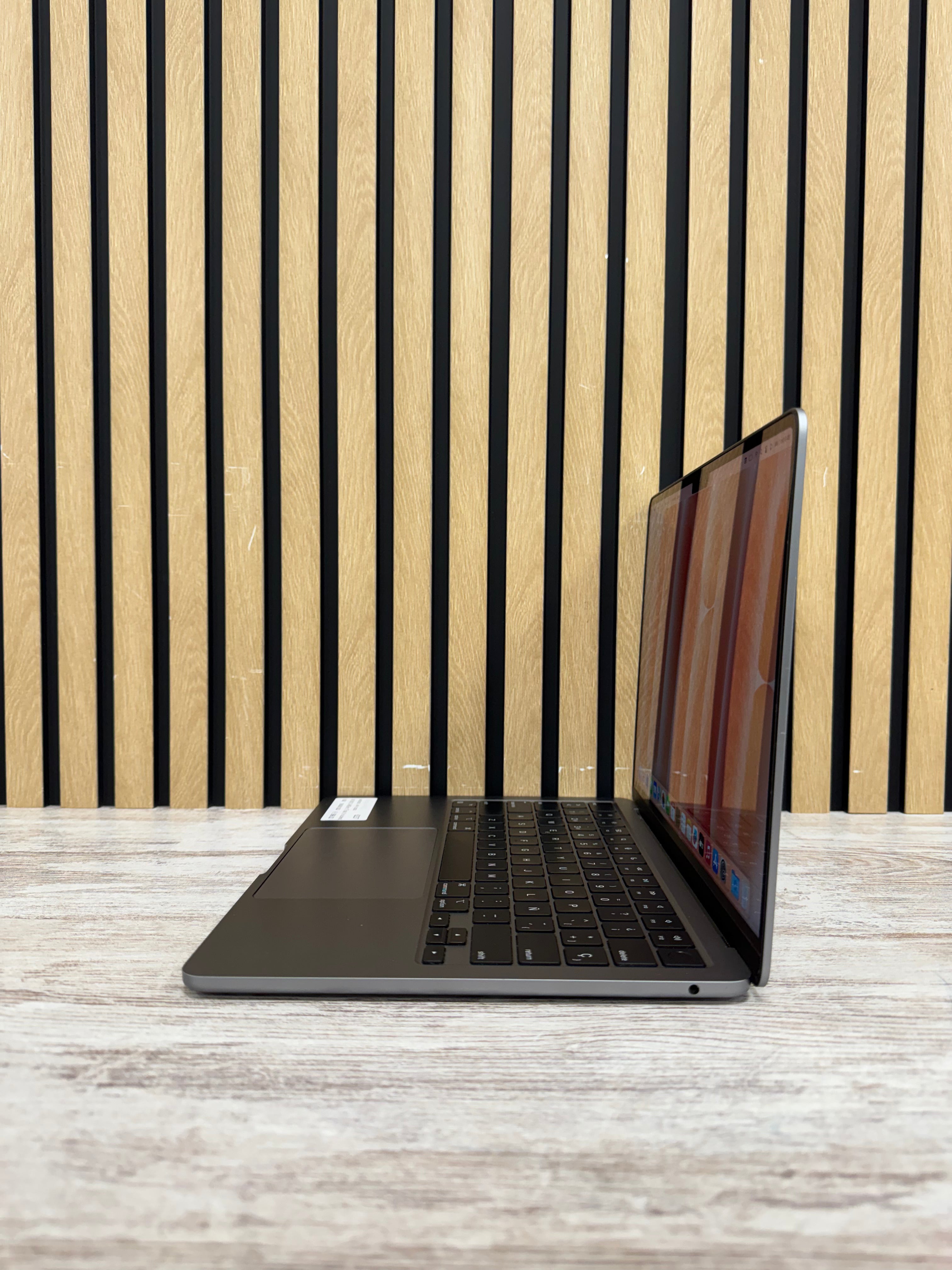 MacBook Air 13" 2022 M2 8gb 256gb SSD