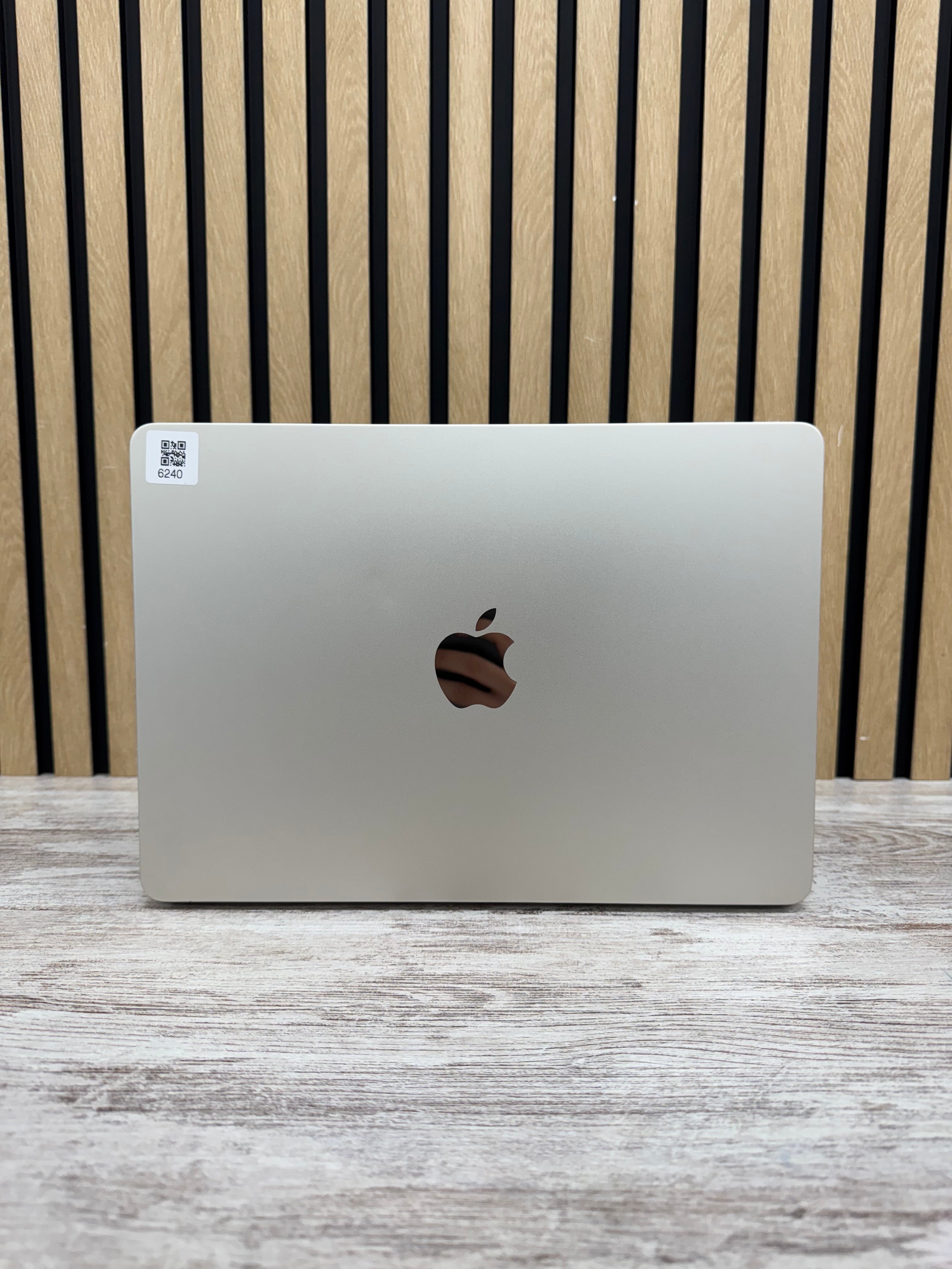 MacBook Air 13" 2022 M2 8gb 256gb SSD
