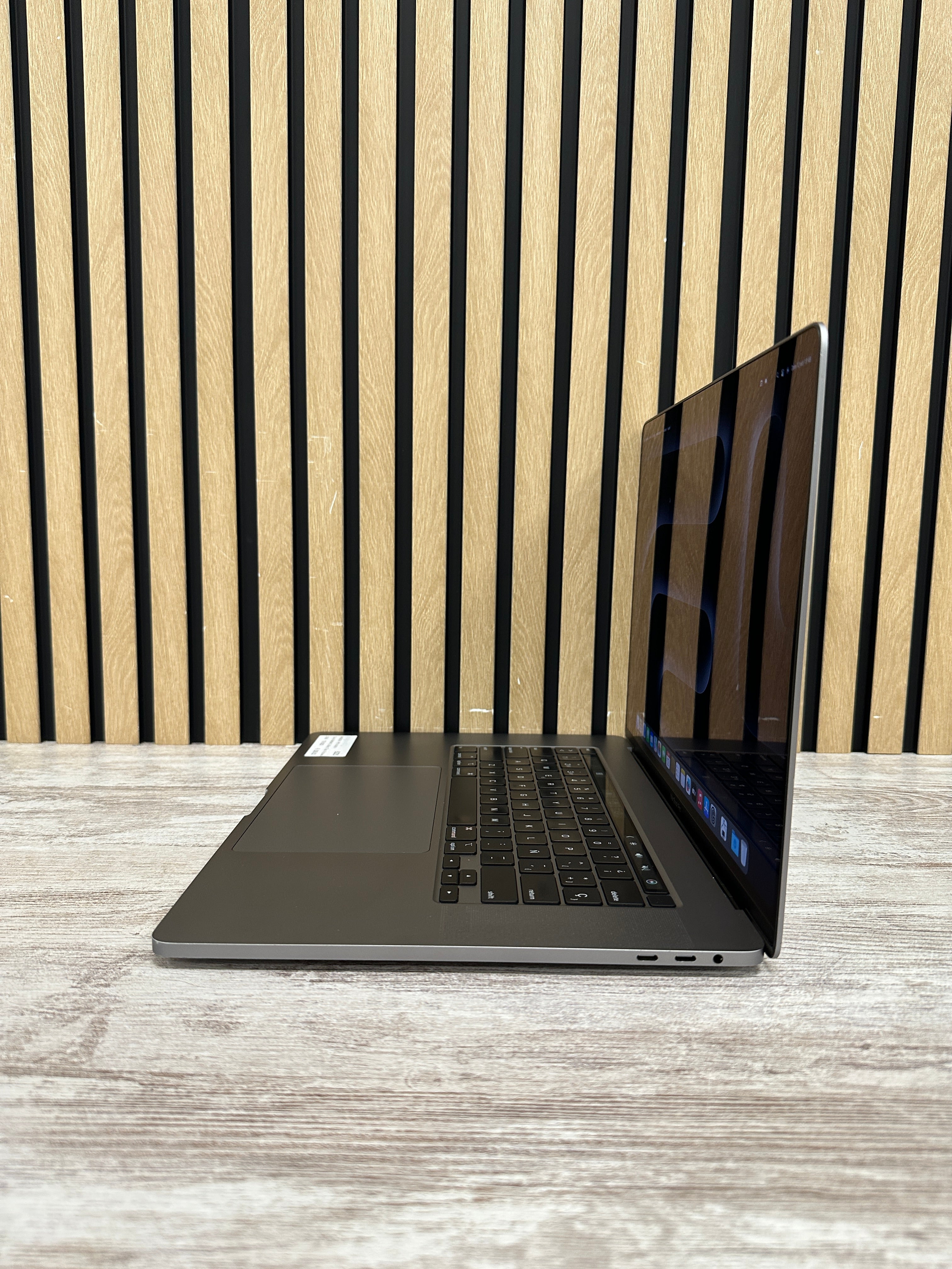 MacBook Pro 16" 2019 i9 32gb 1tb SSD