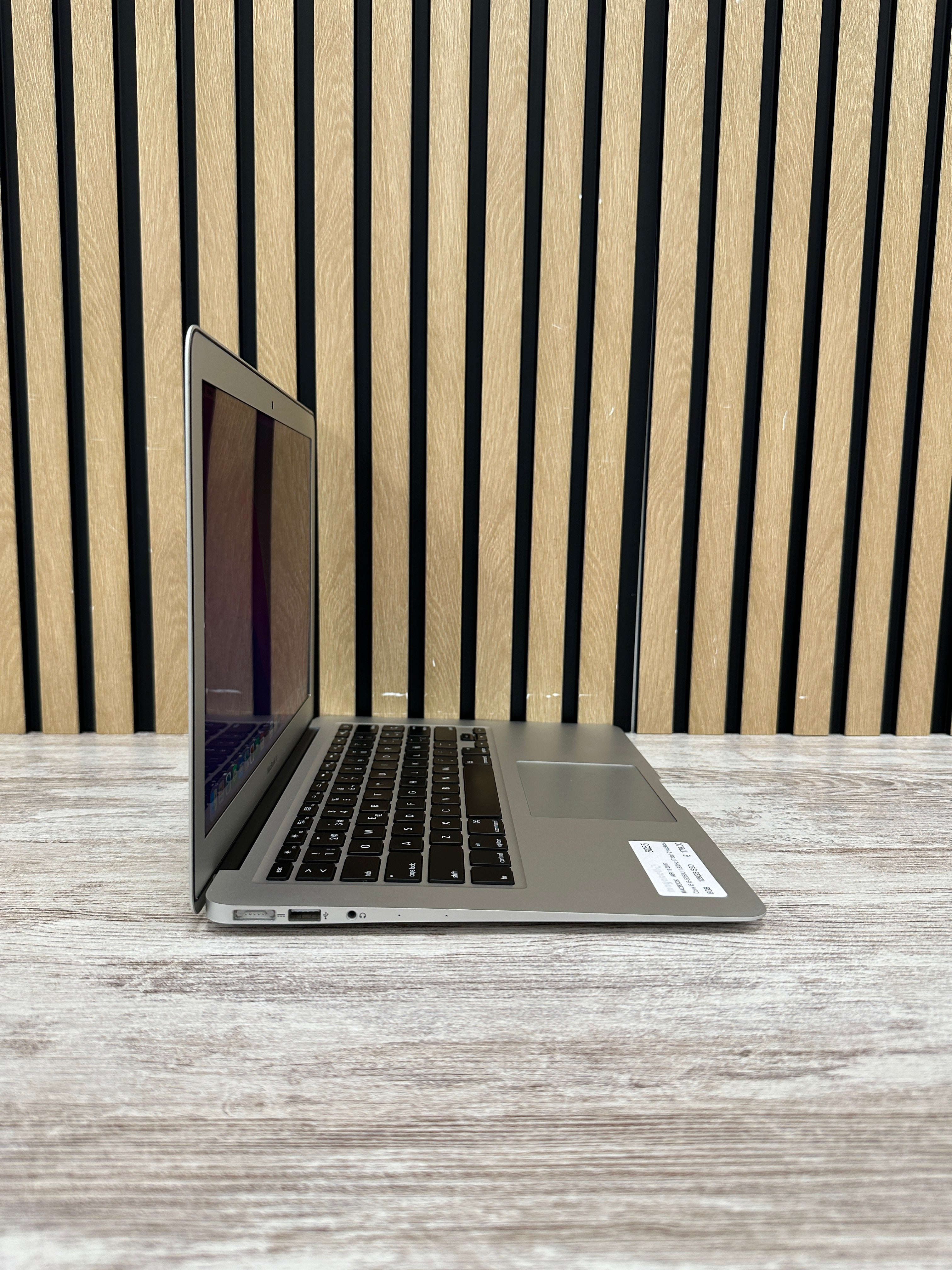 MacBook Air 13" 2017 i5 8gb 128gb SSD - Moyacell