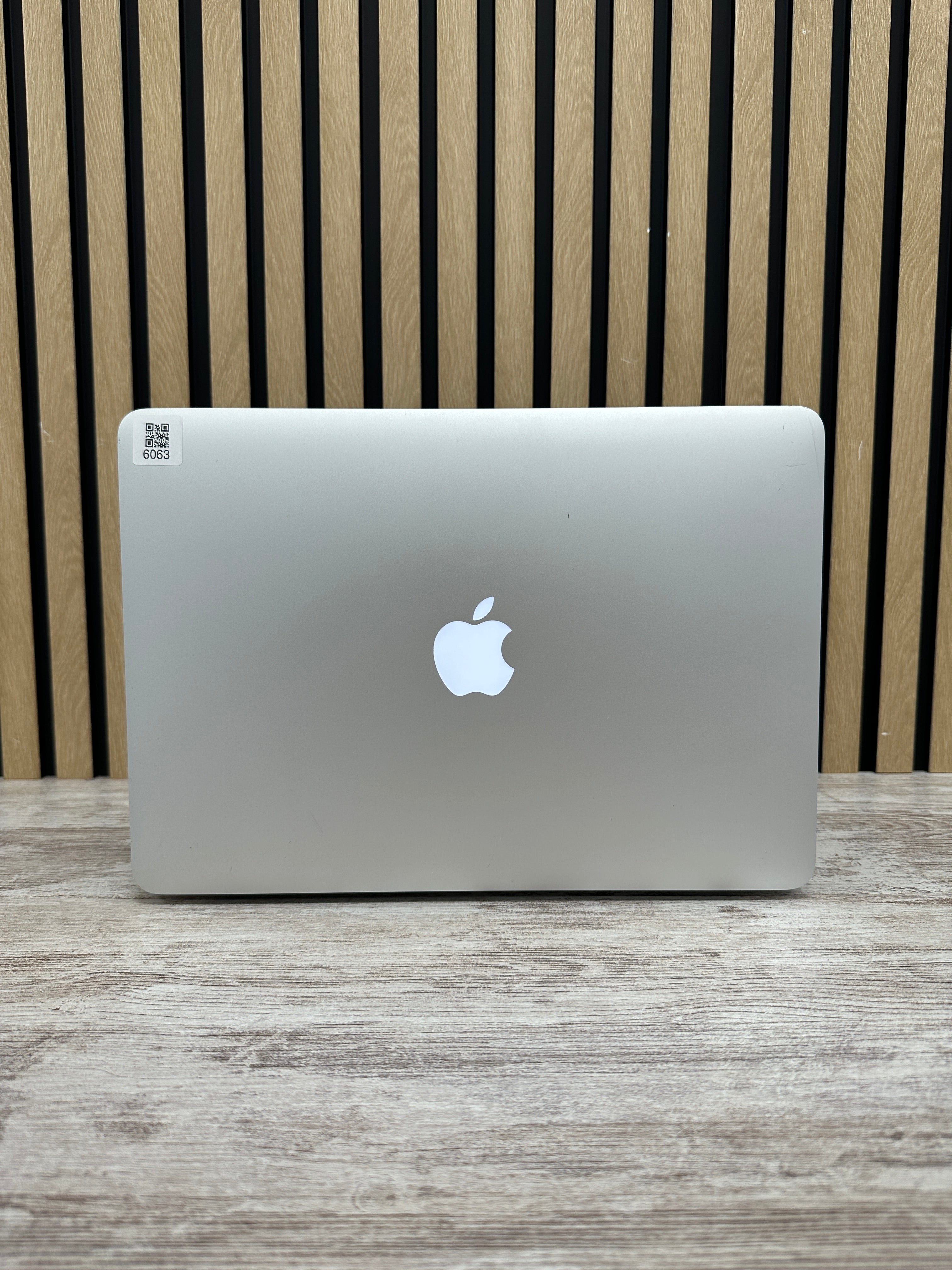 MacBook Air 13" 2017 i5 8gb 128gb SSD