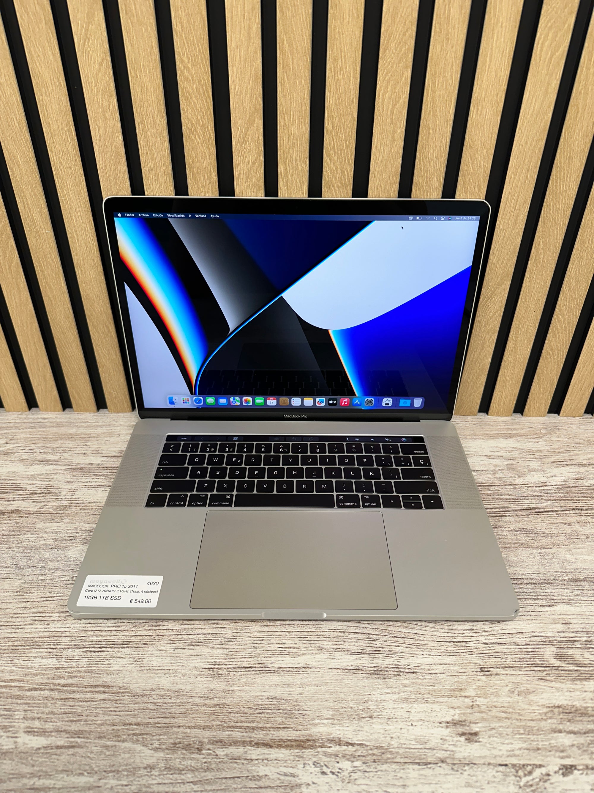 MacBook Pro 15" 2017 i7 16gb 1tb SSD