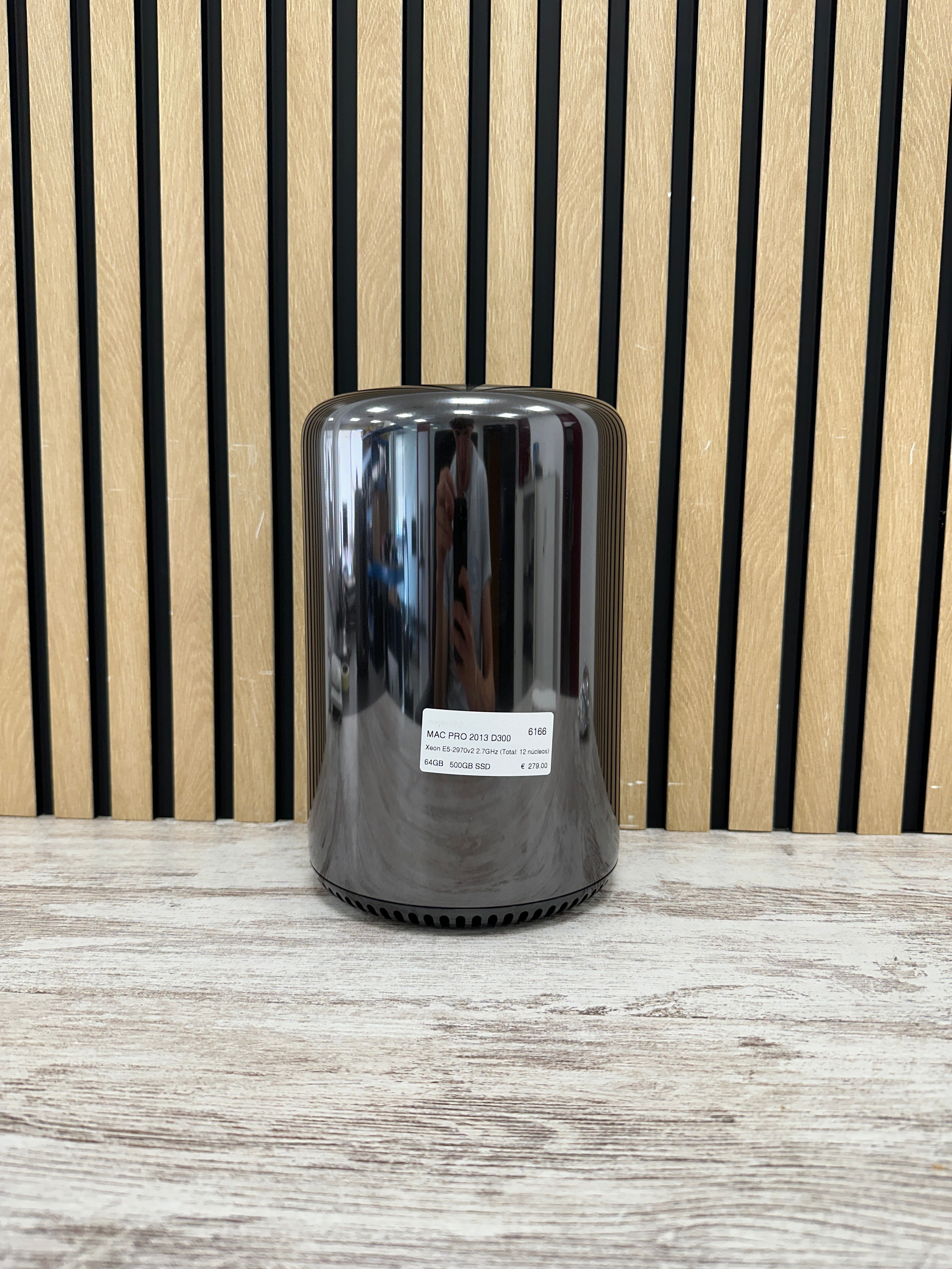 Mac Pro 2013 D300 XEON E5 64gb 500gb SSD - Moyacell