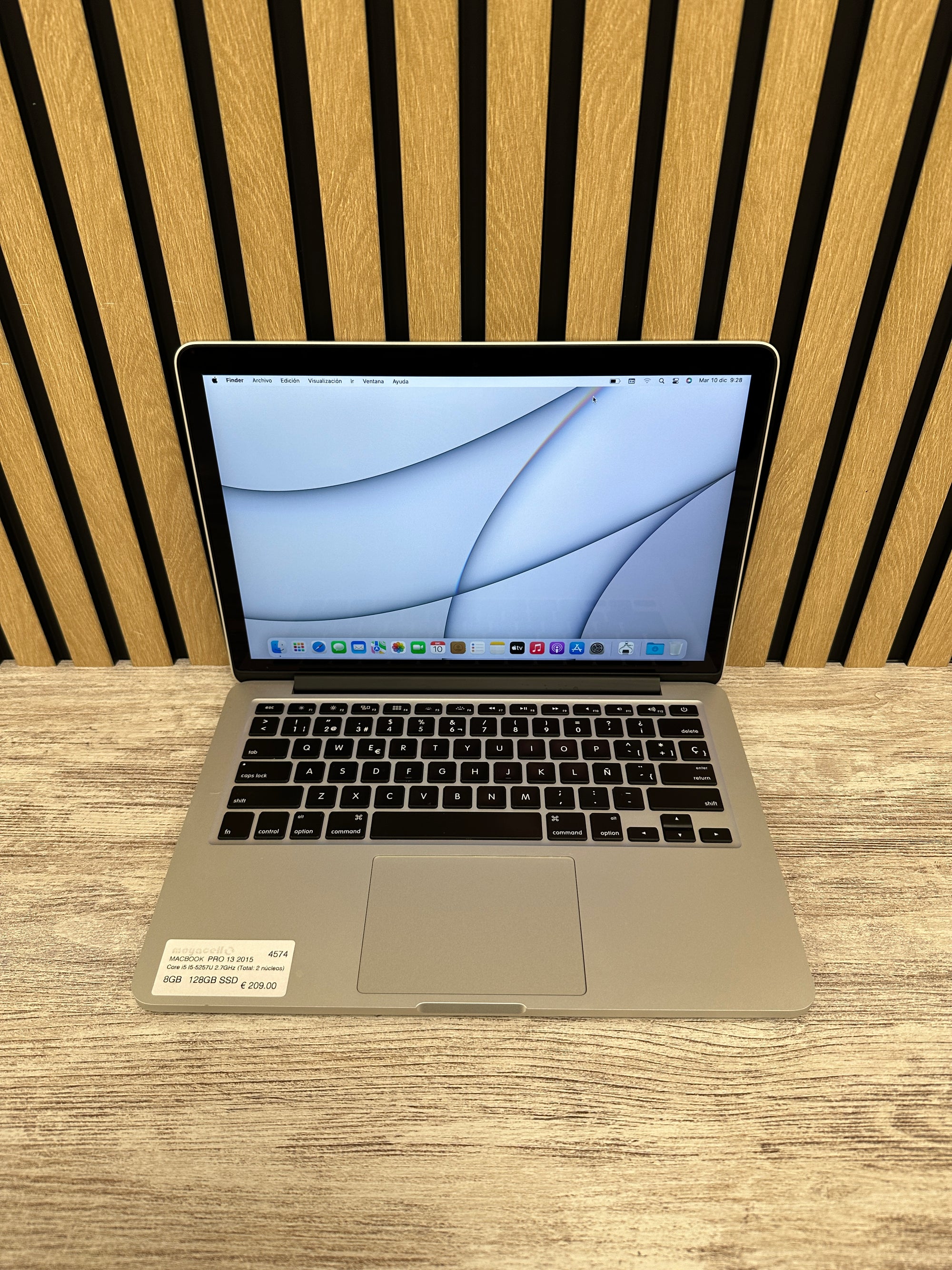 MacBook Pro 13" 2015 i5 8gb 128gb SSD