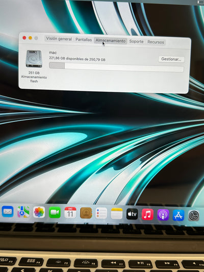 MacBook Pro 13" 2015 i5 16gb 256gb SSD