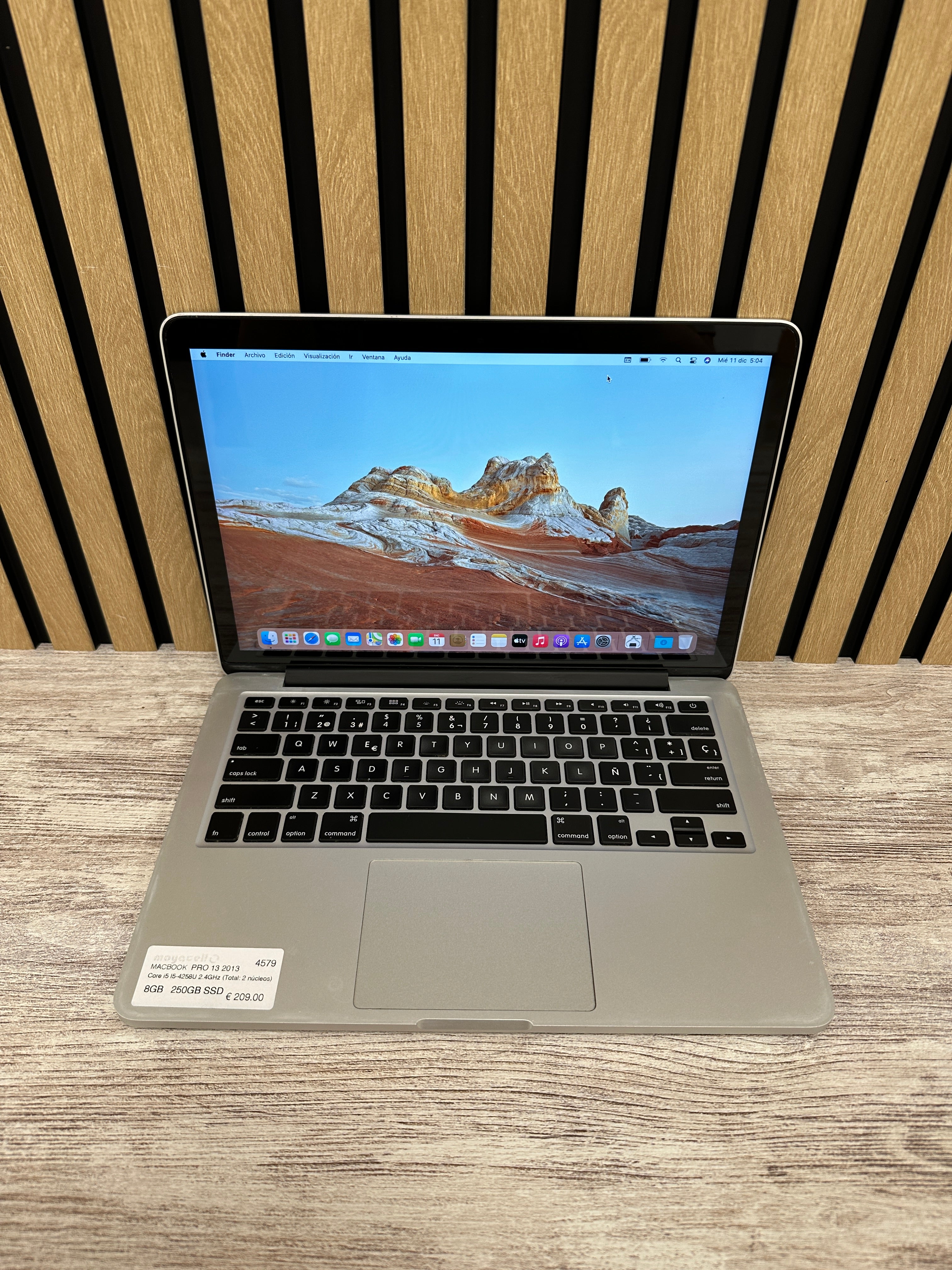 MacBook Pro 13" 2013 i5 8gb 250gb SSD